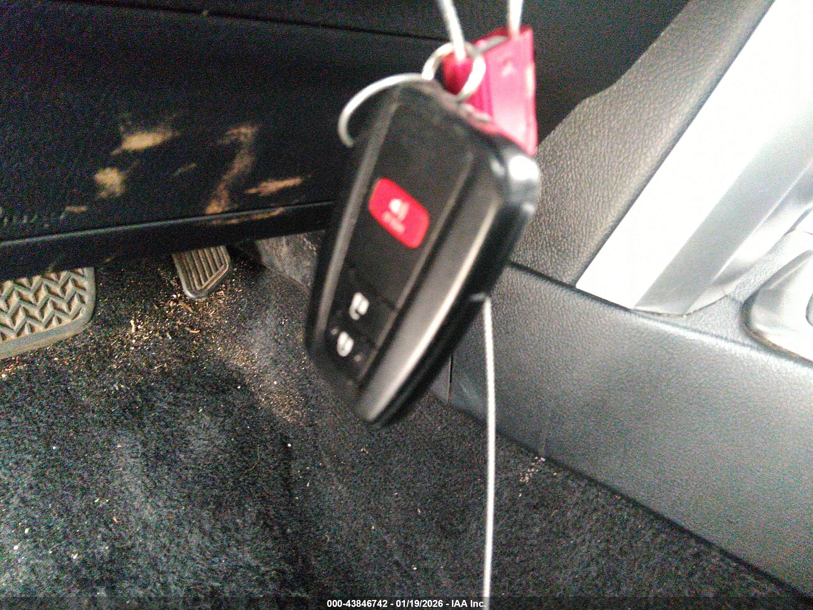 TOYOTA 4RUNNER image 11