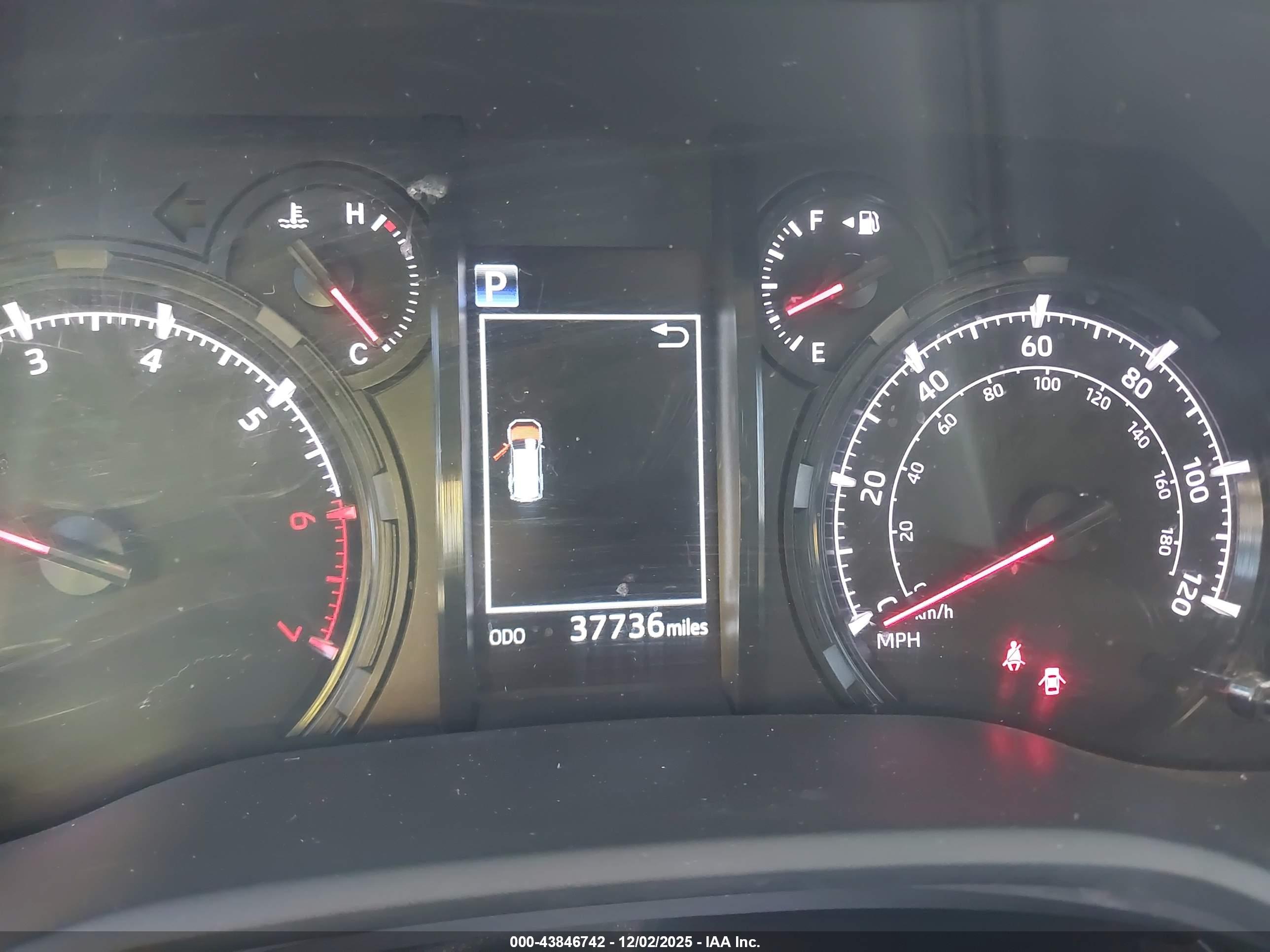 TOYOTA 4RUNNER image 7