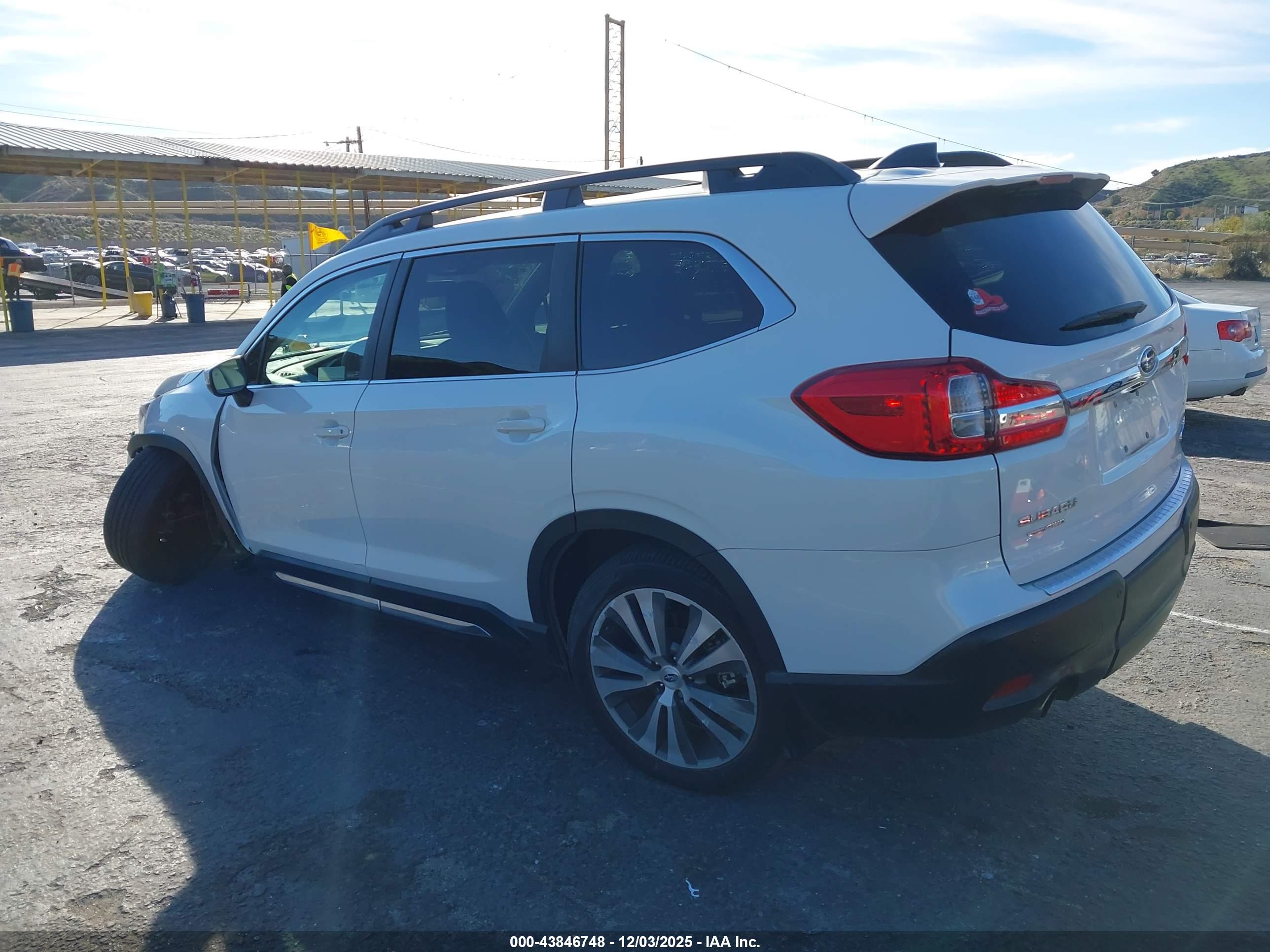 SUBARU ASCENT image 3