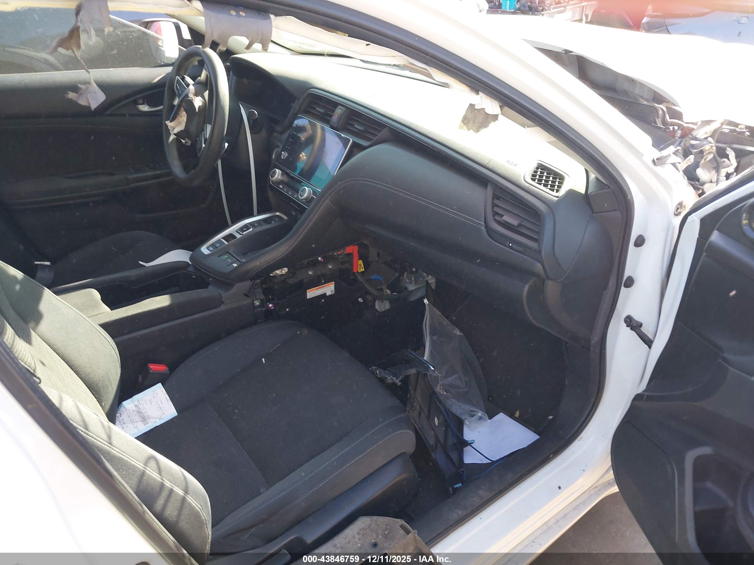 HONDA INSIGHT image 5