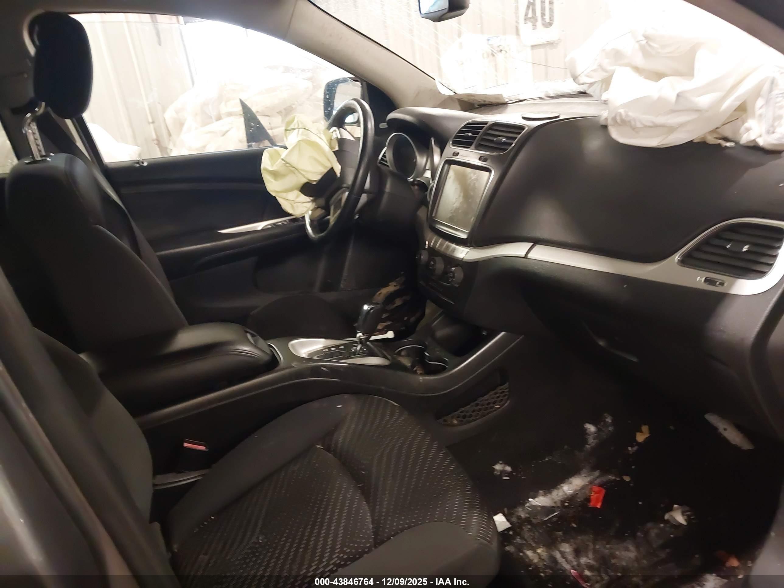 DODGE JOURNEY image 5
