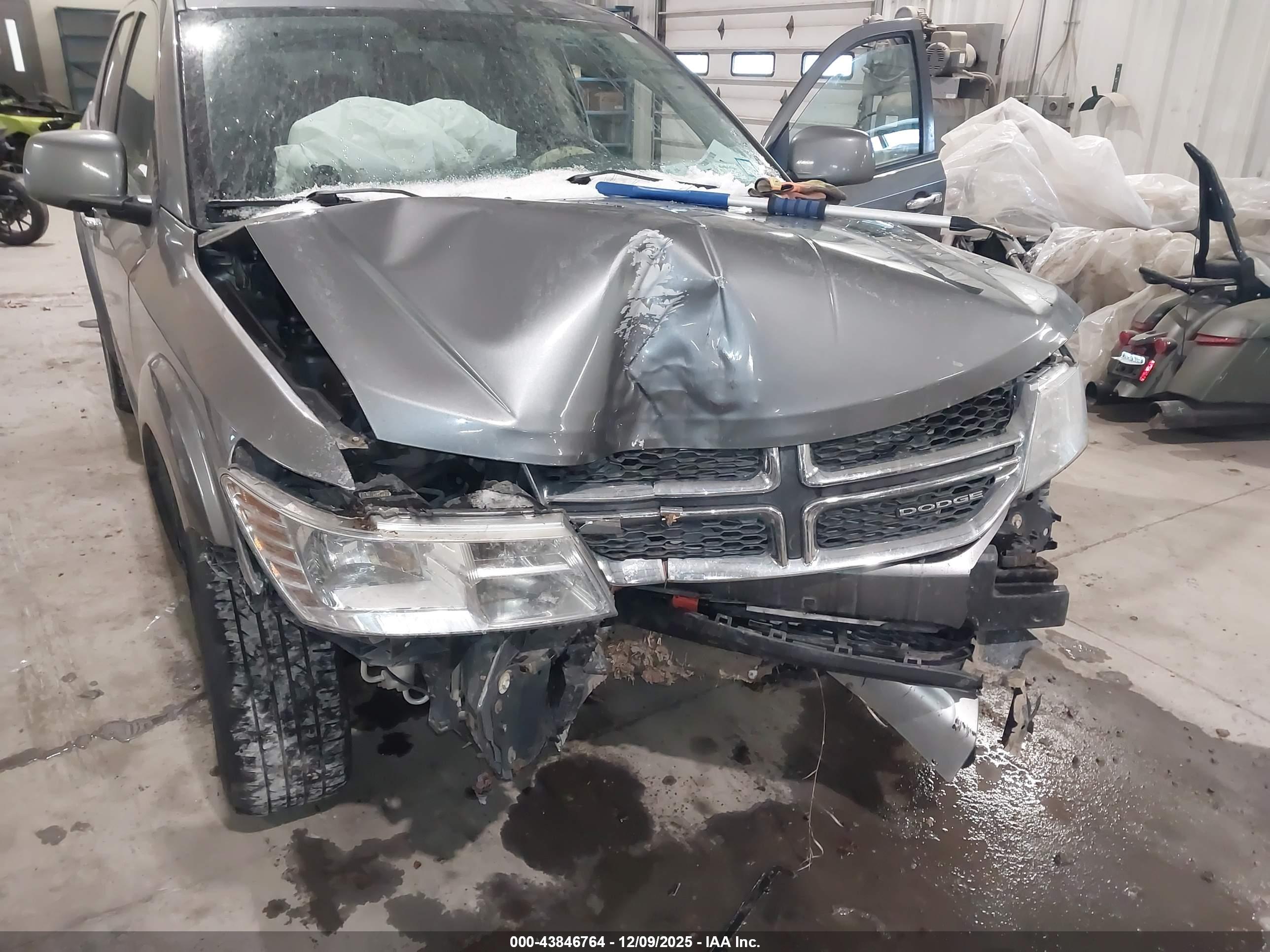 DODGE JOURNEY image 6