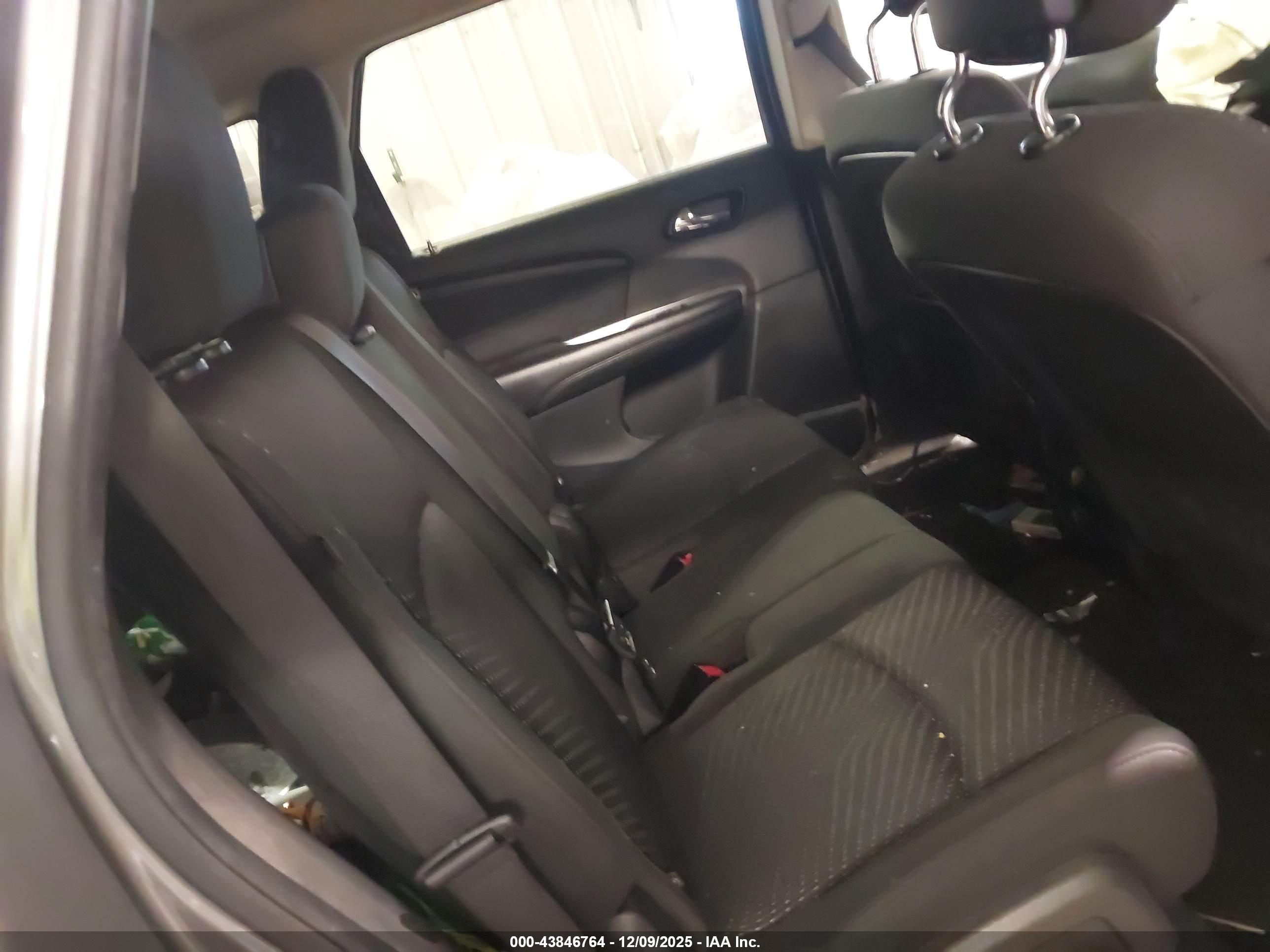 DODGE JOURNEY image 8