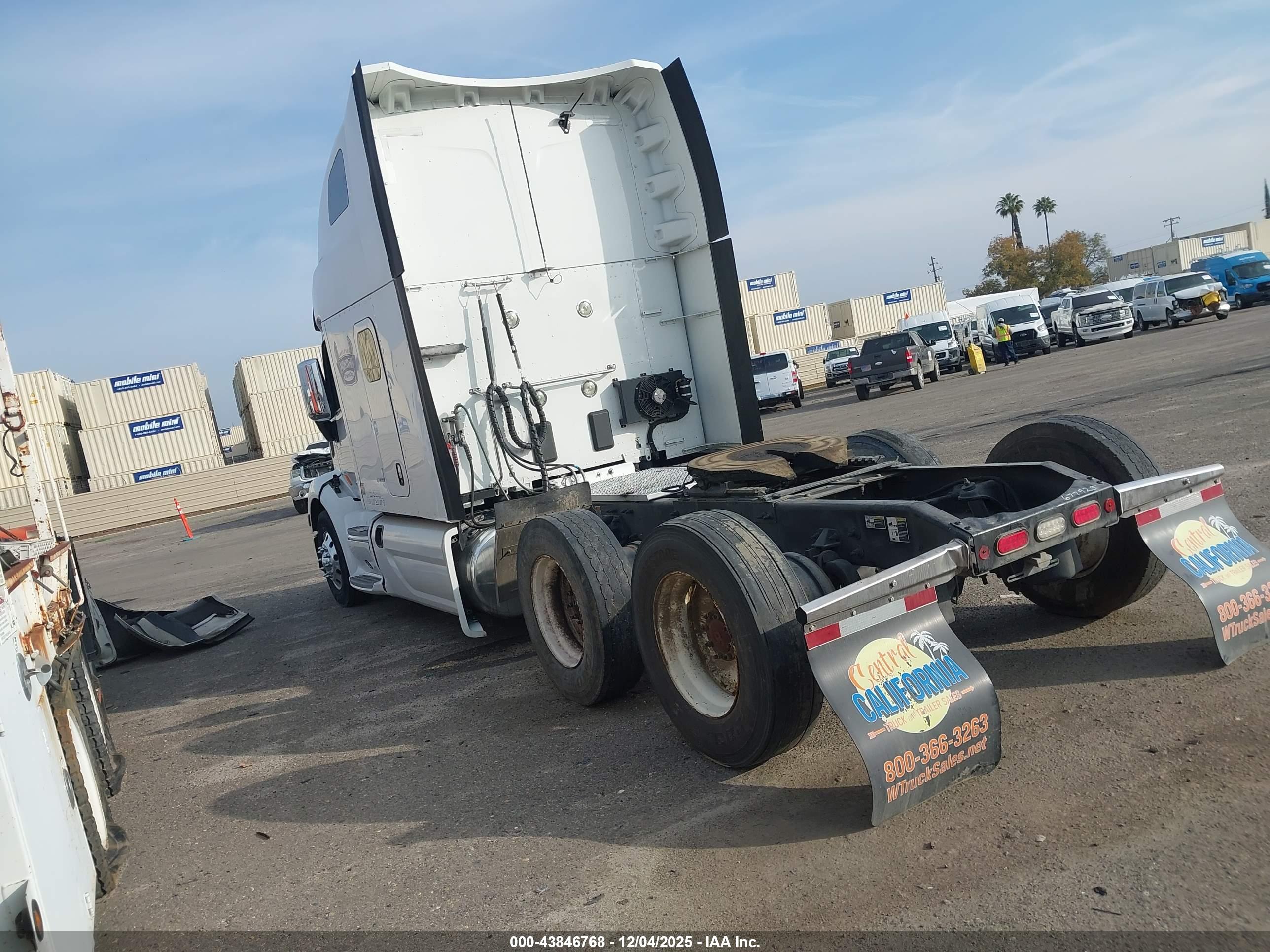 PETERBILT 579 image 3