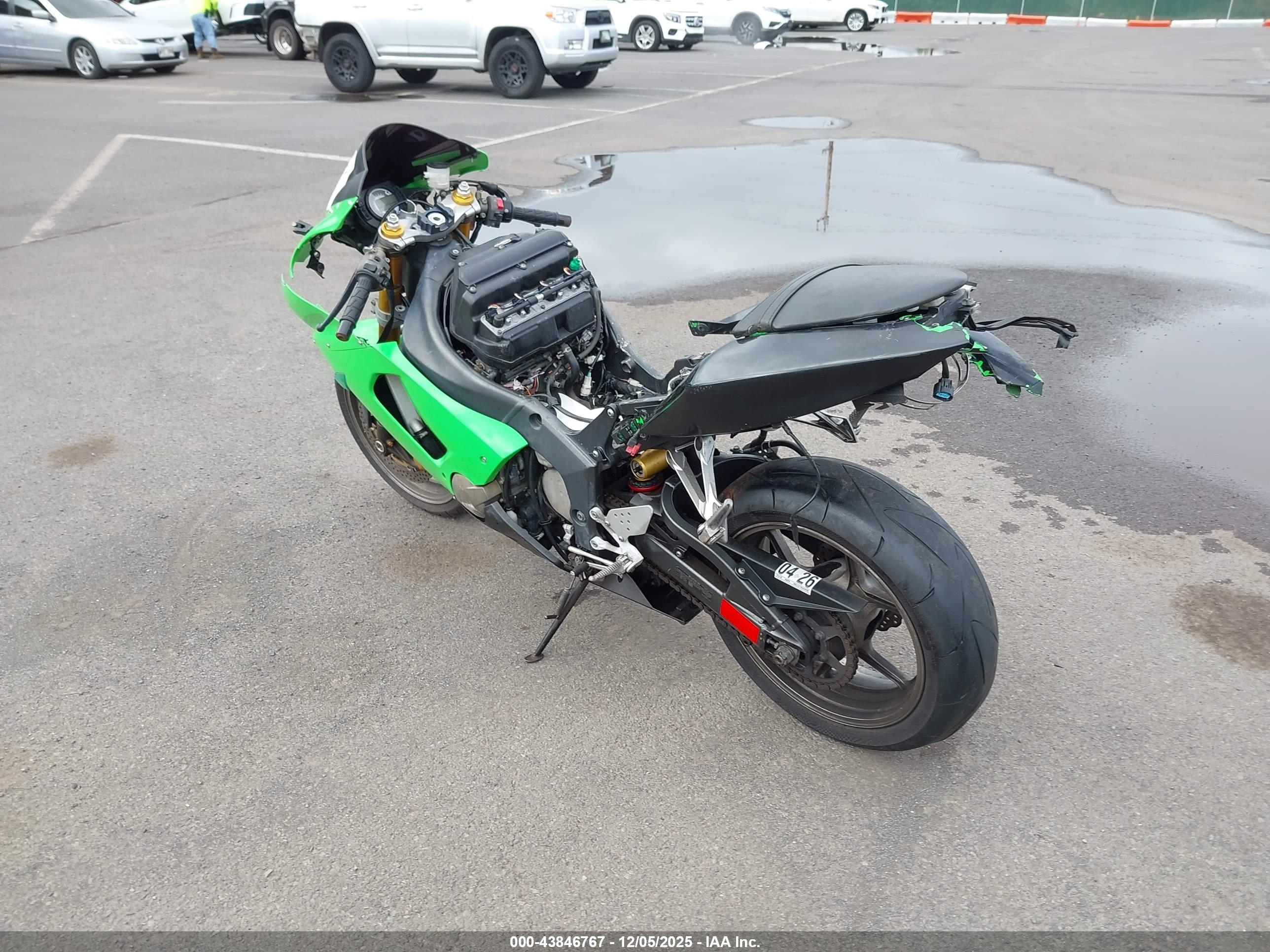KAWASAKI ZX636 image 3