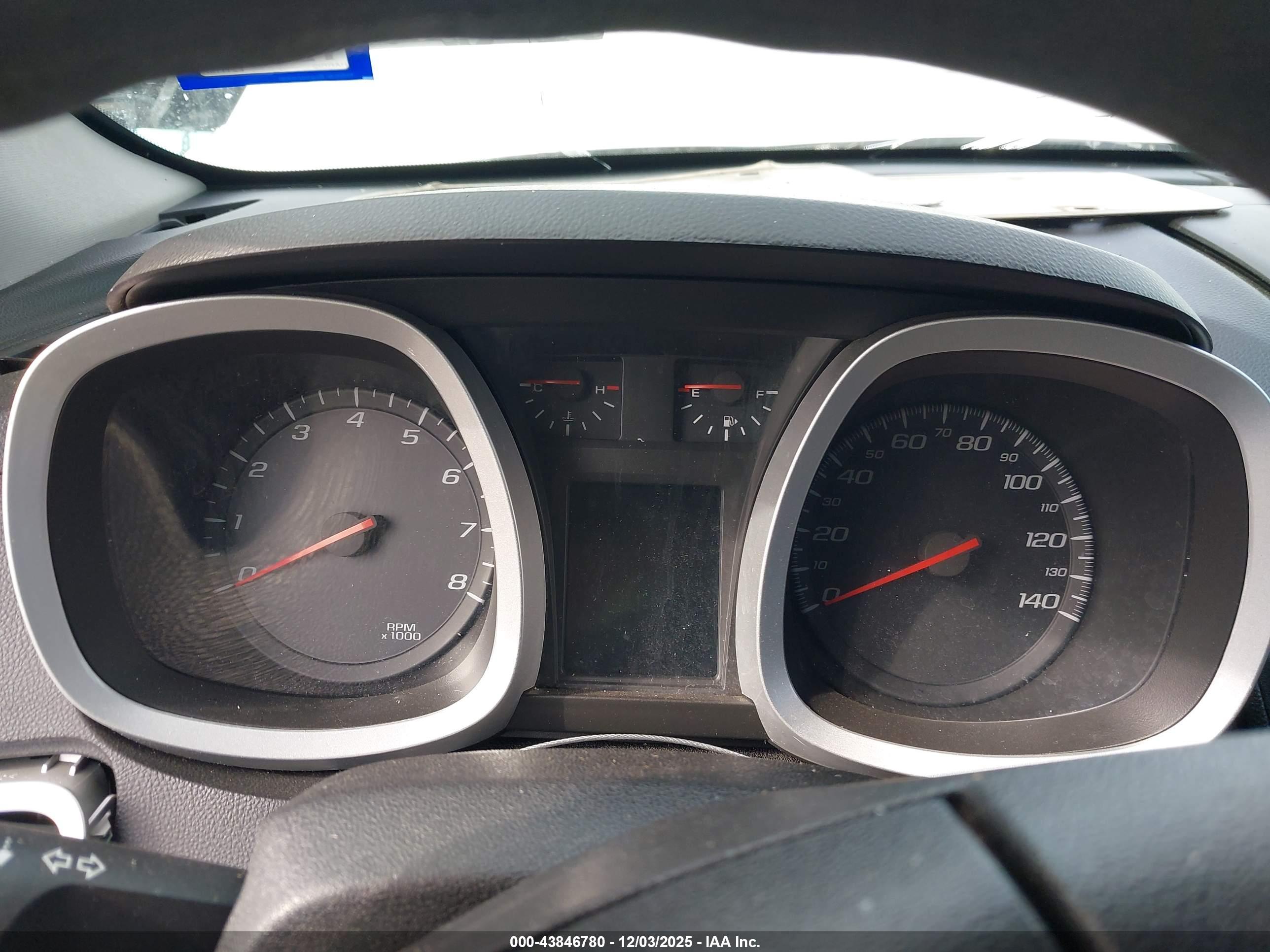 CHEVROLET EQUINOX image 7