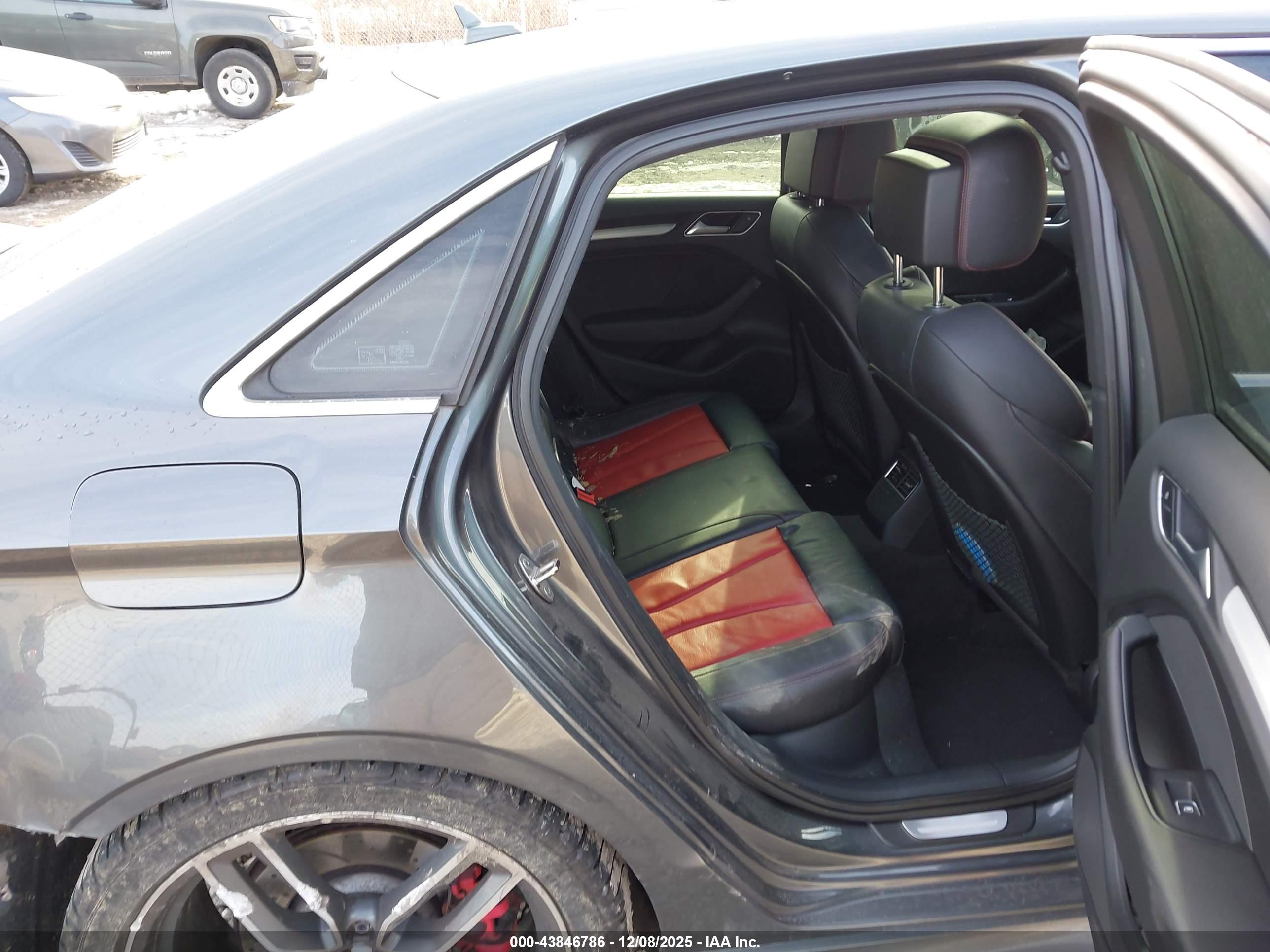 AUDI S3 image 8