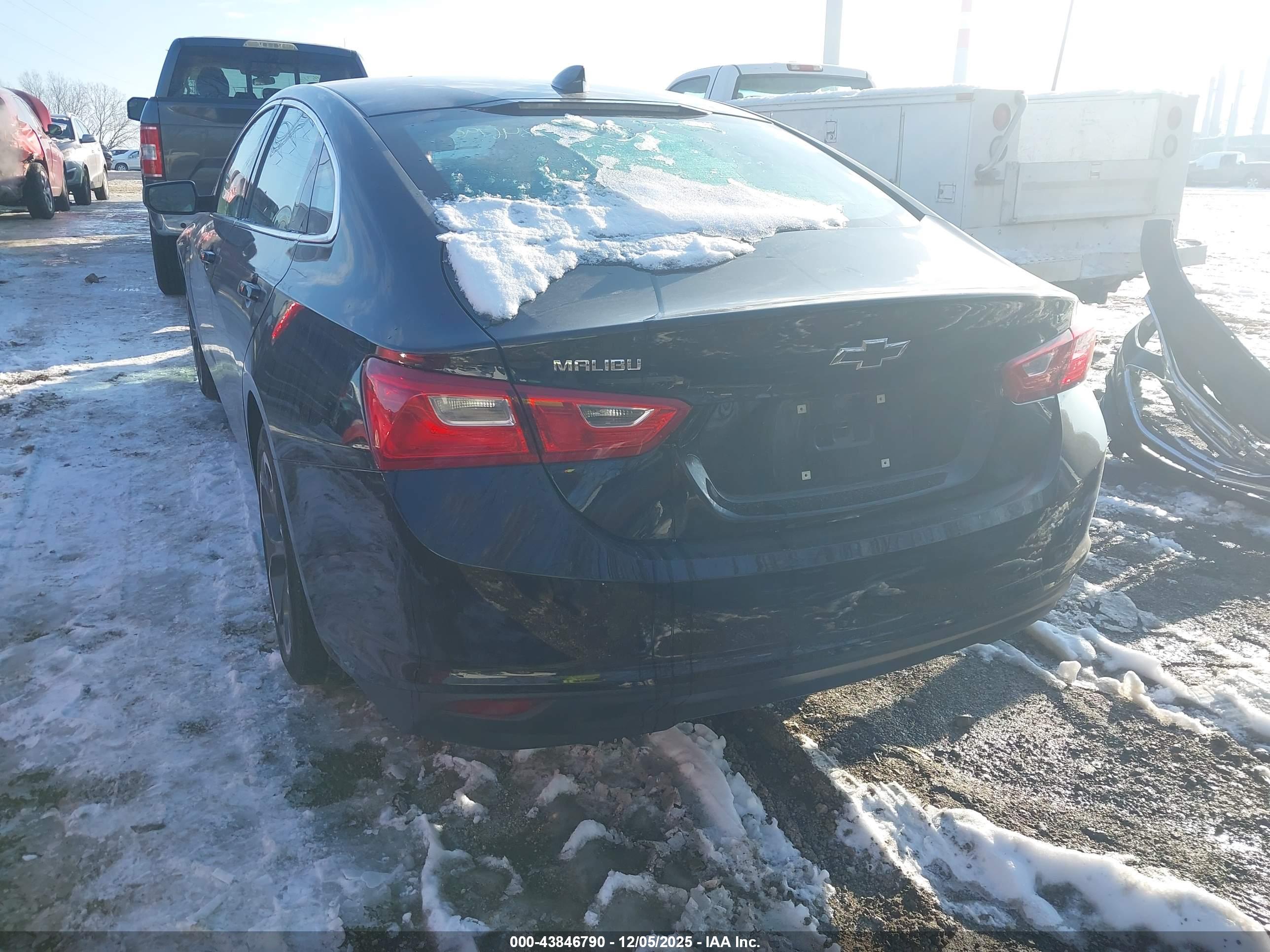 CHEVROLET MALIBU image 3