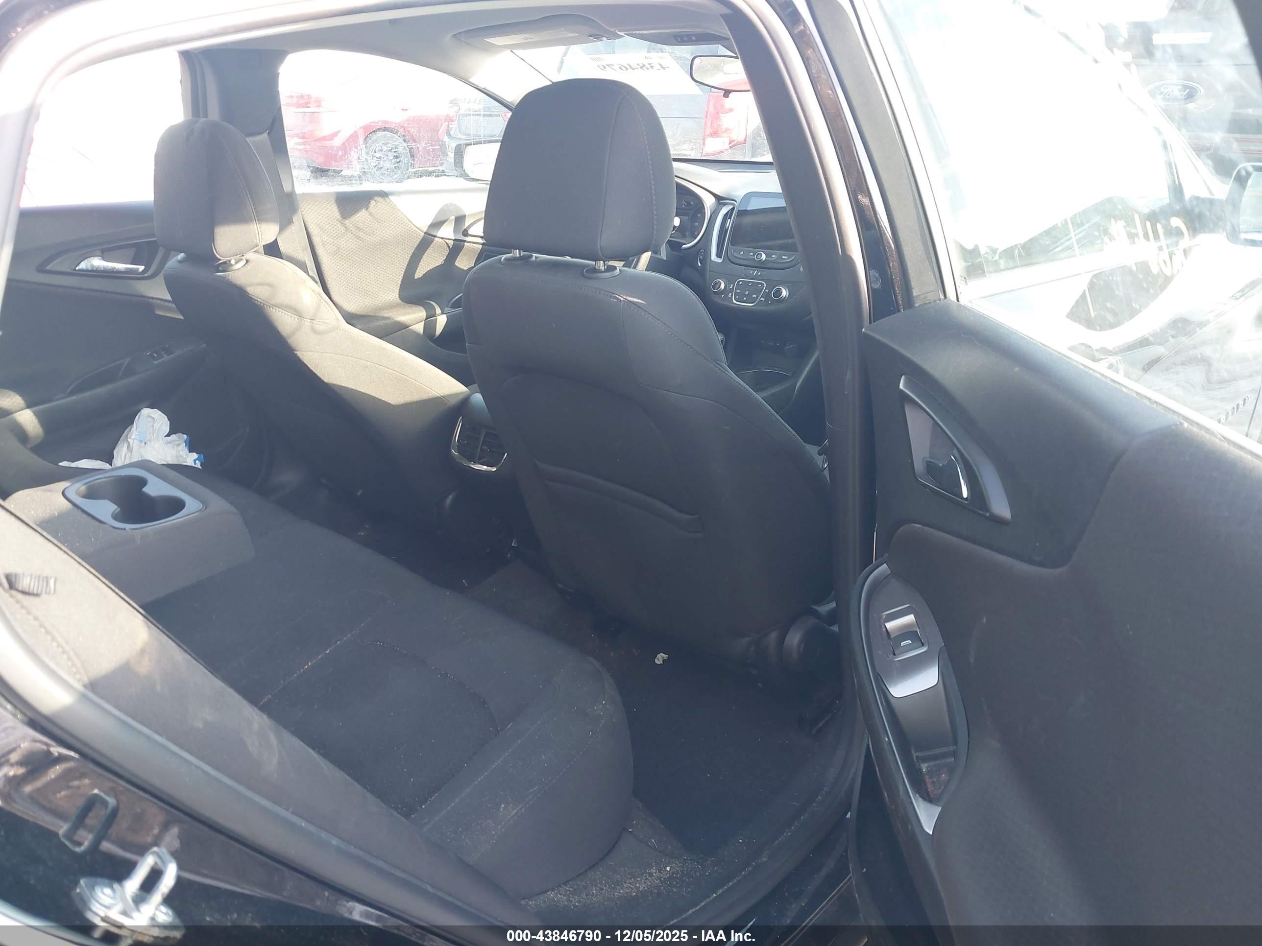 CHEVROLET MALIBU image 8