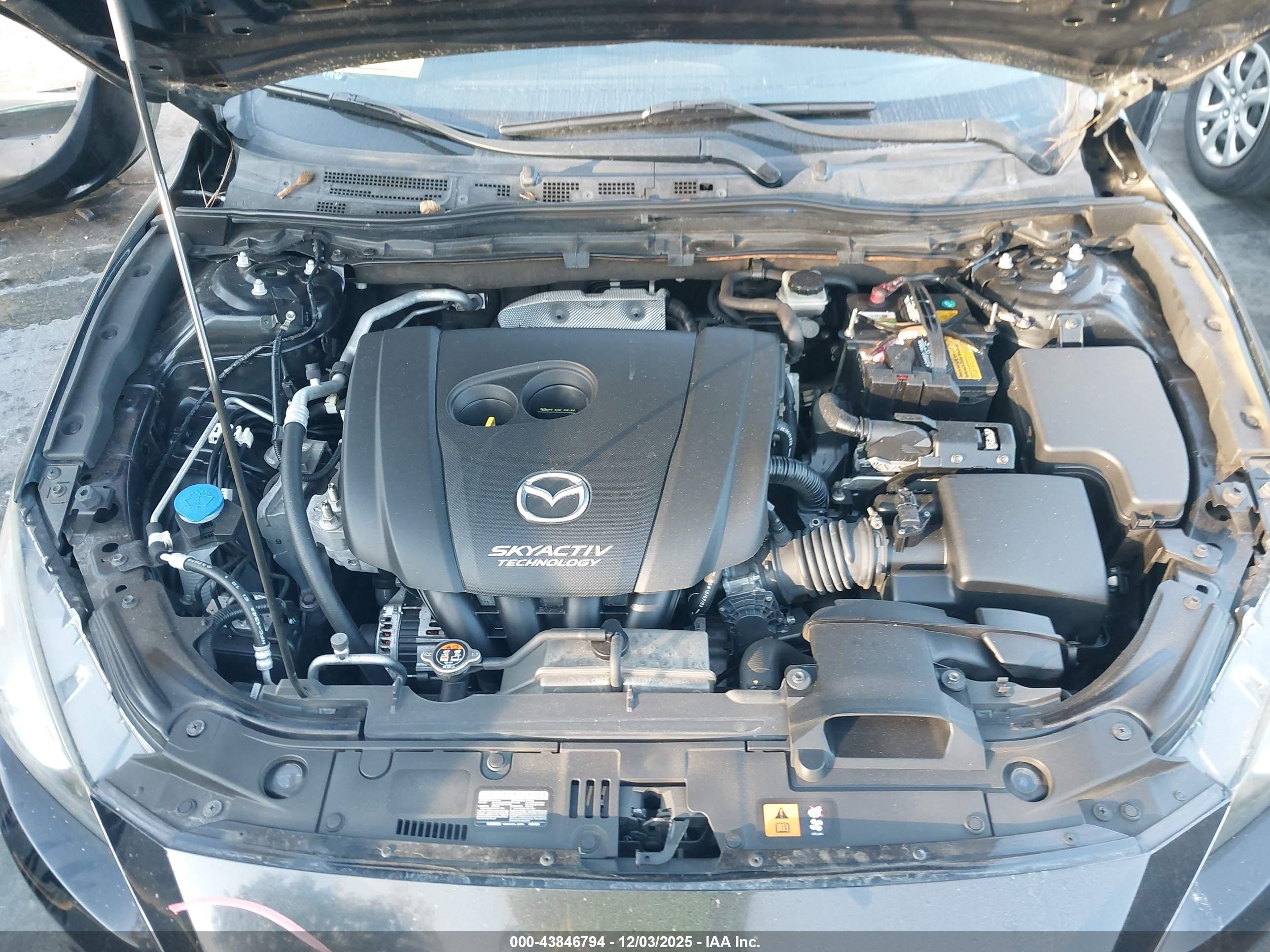MAZDA MAZDA3 image 10