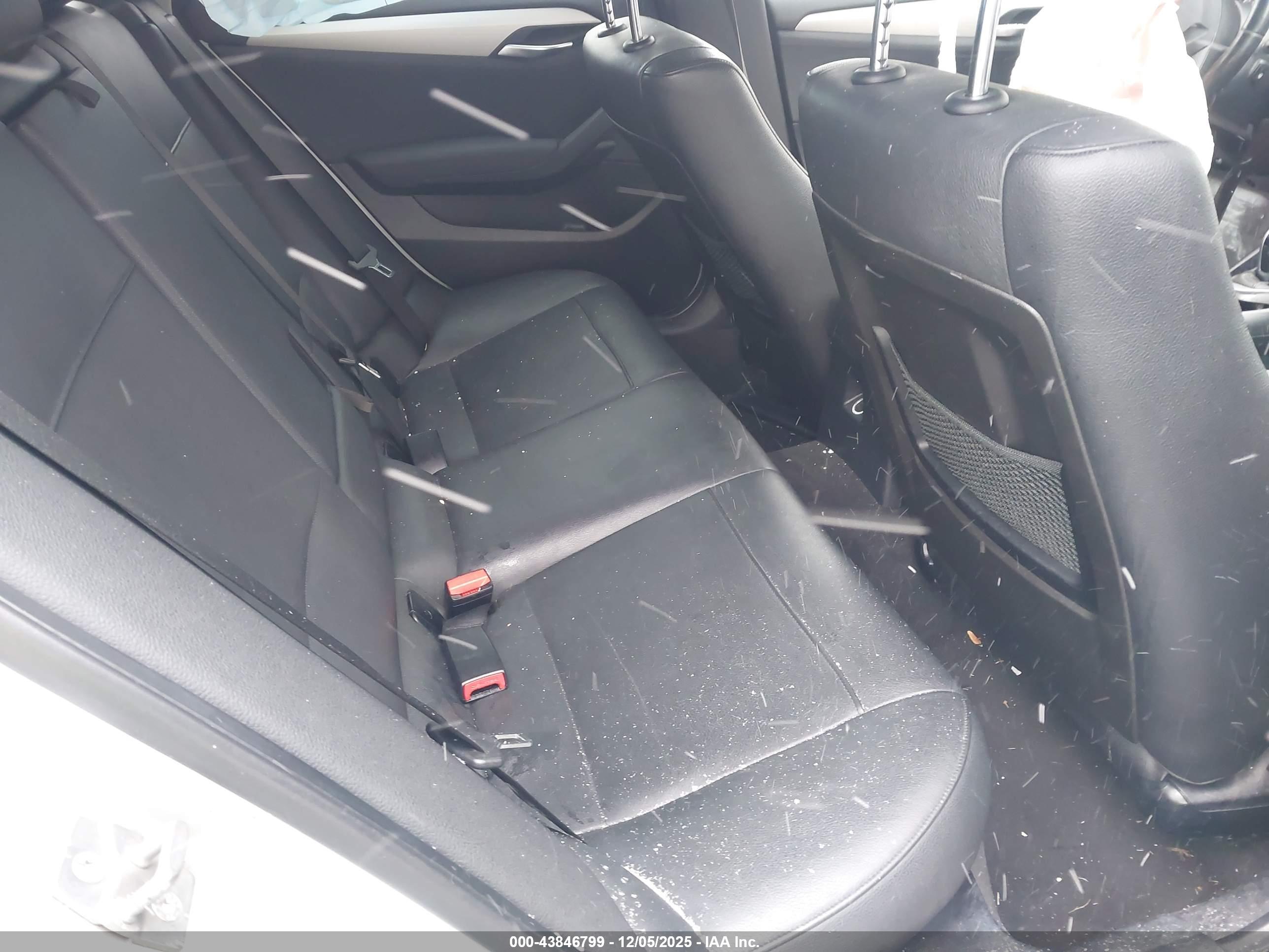 BMW X1 image 8