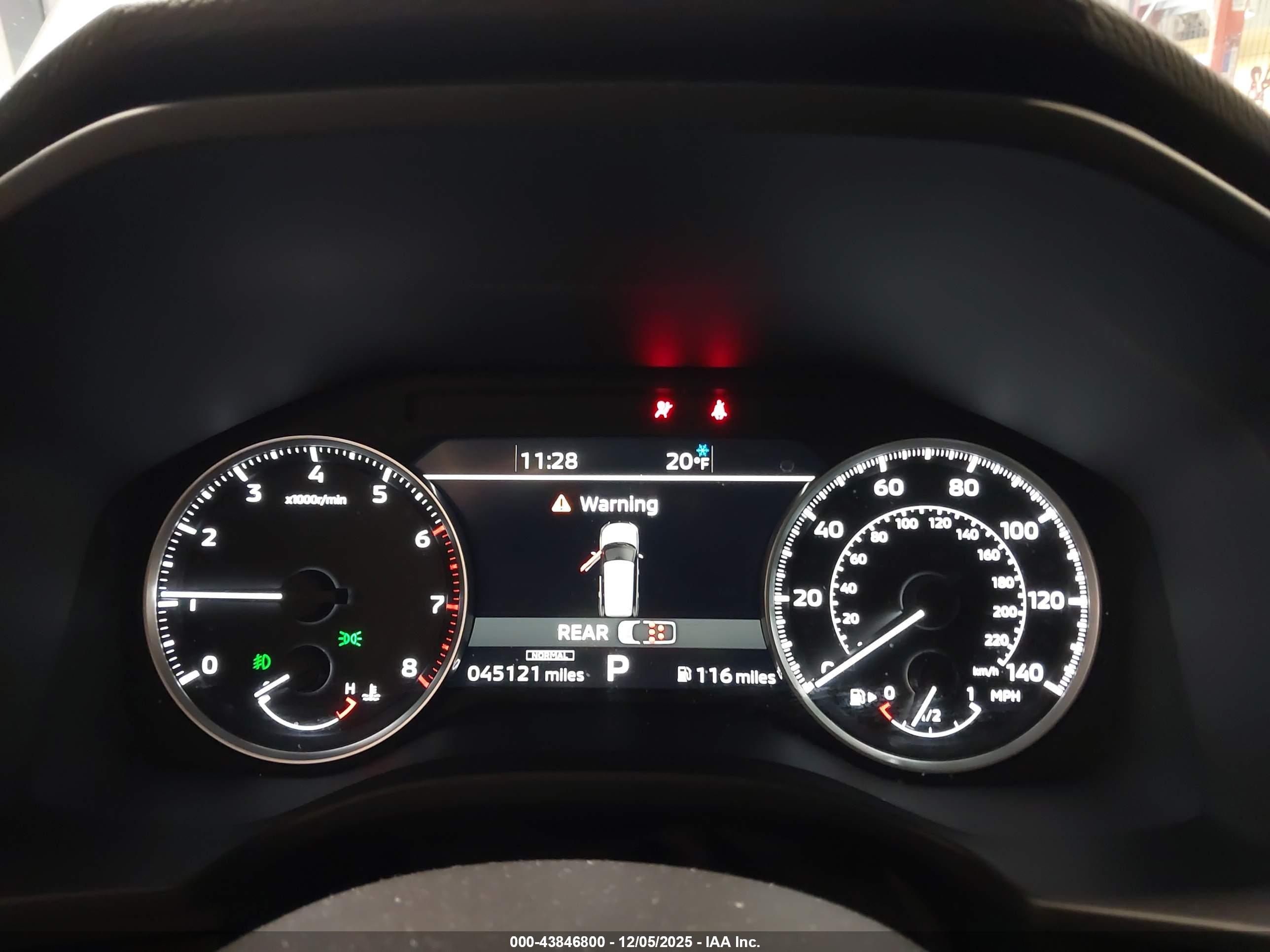 MITSUBISHI OUTLANDER image 7