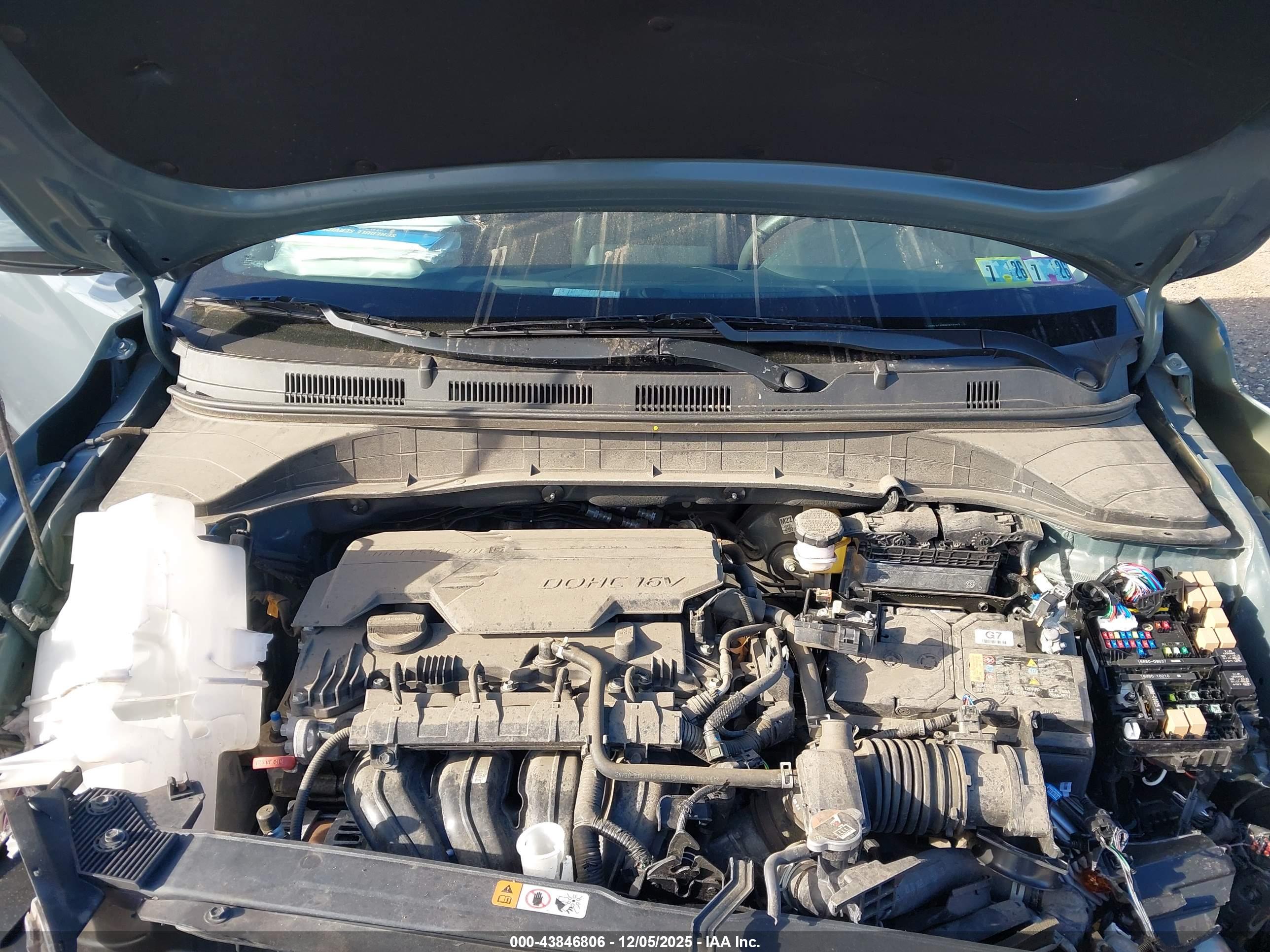 HYUNDAI KONA image 10