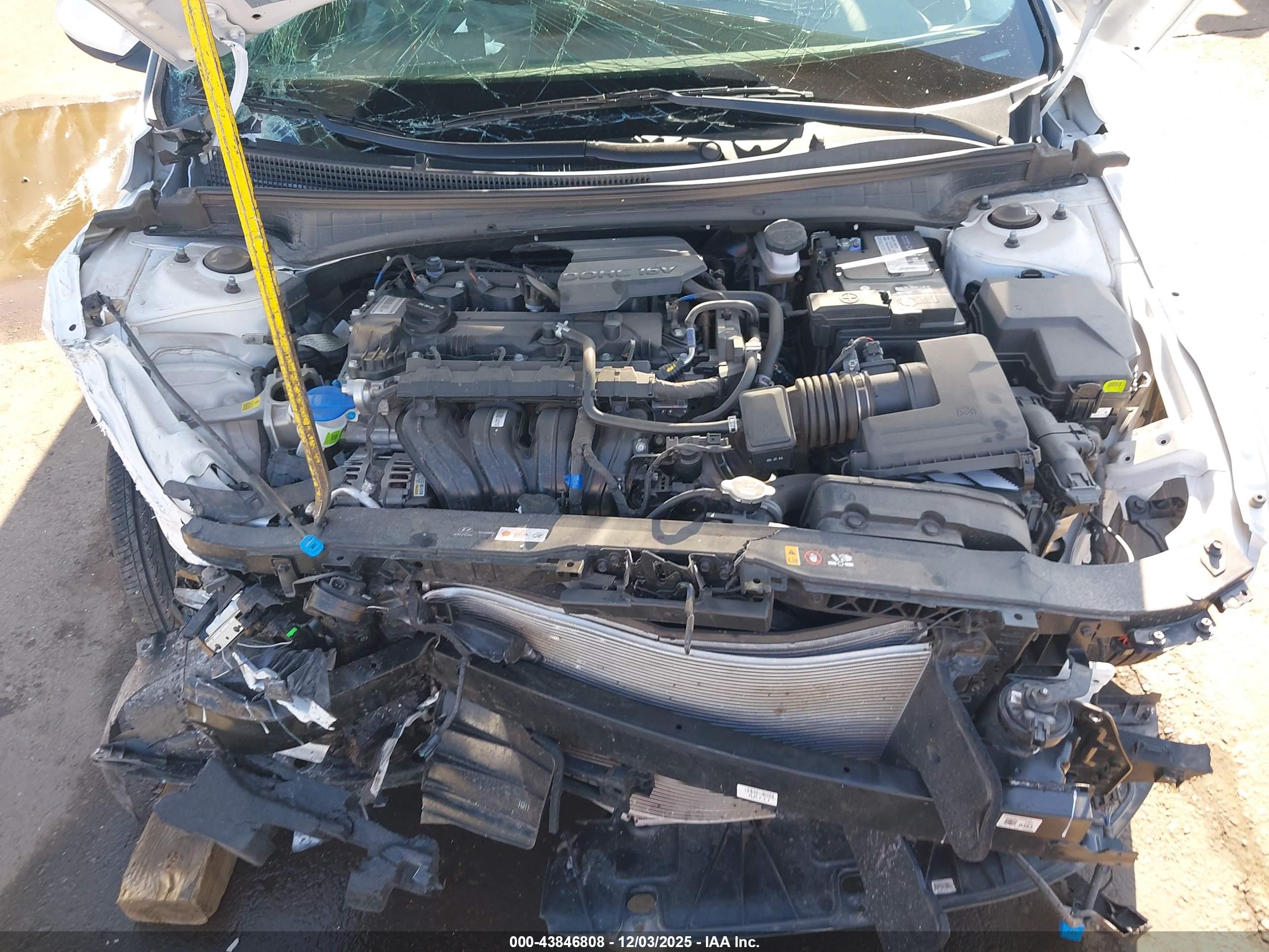 HYUNDAI ELANTRA image 10