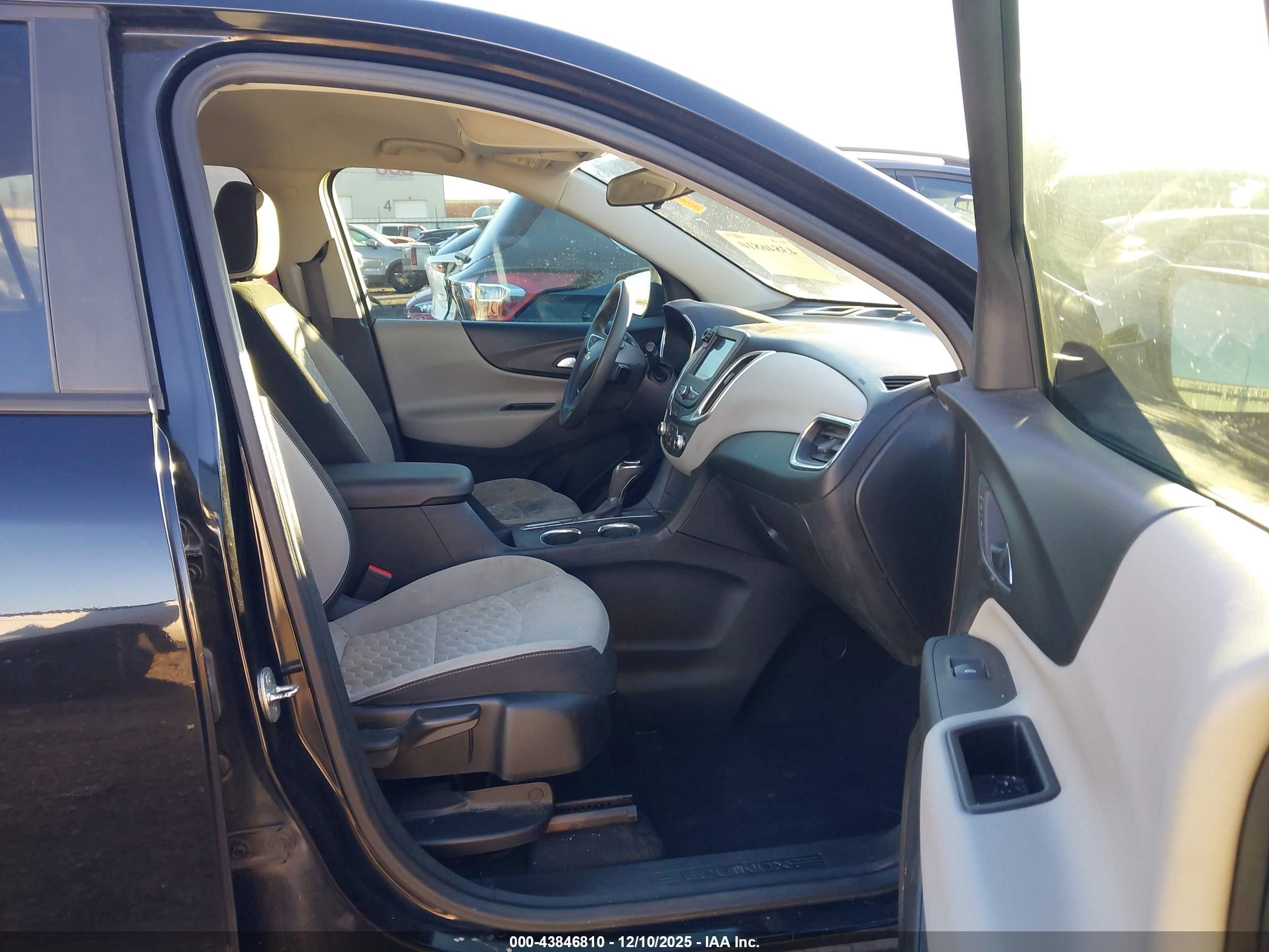 CHEVROLET EQUINOX image 5