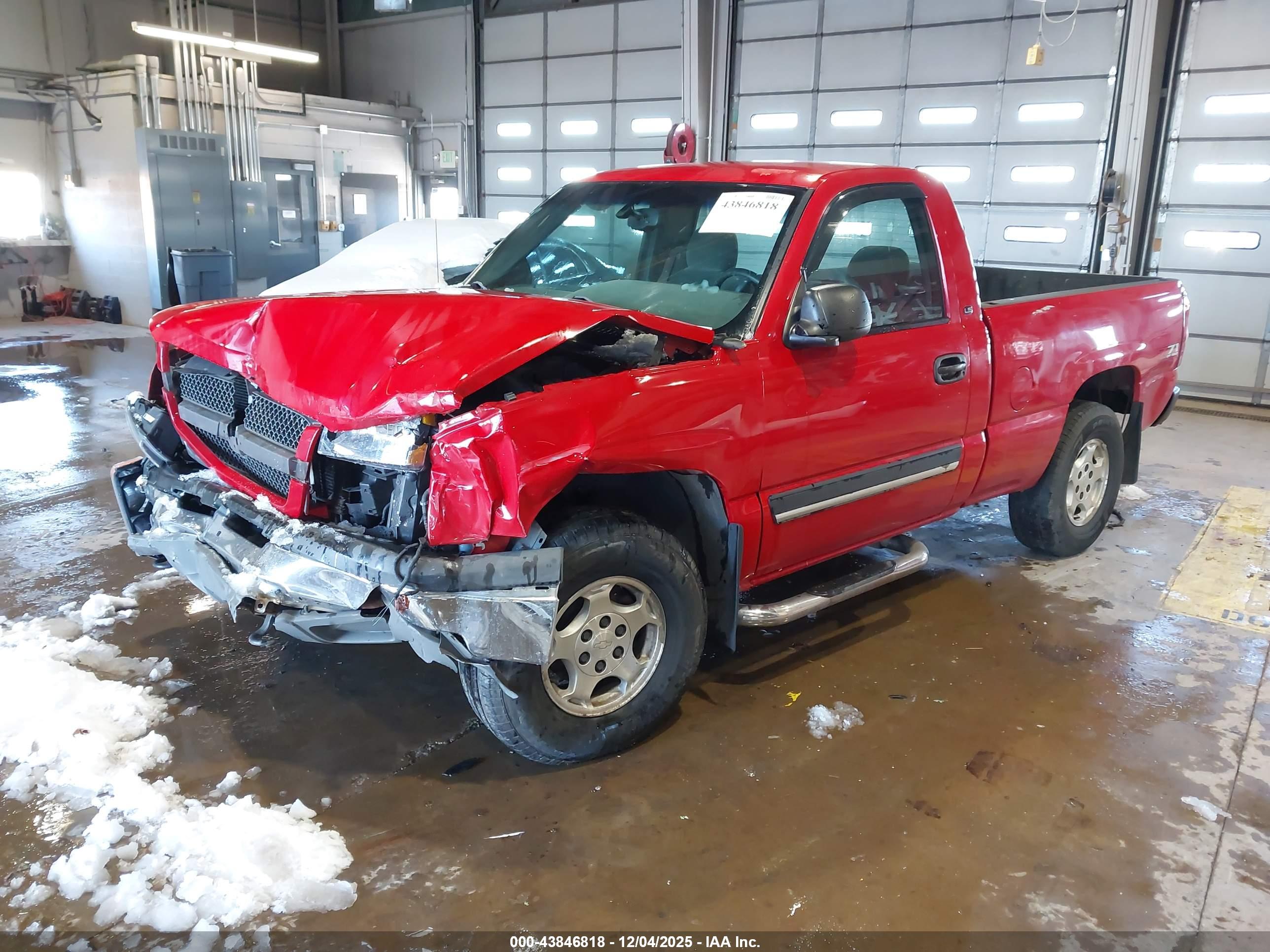 CHEVROLET SILVERADO image 2