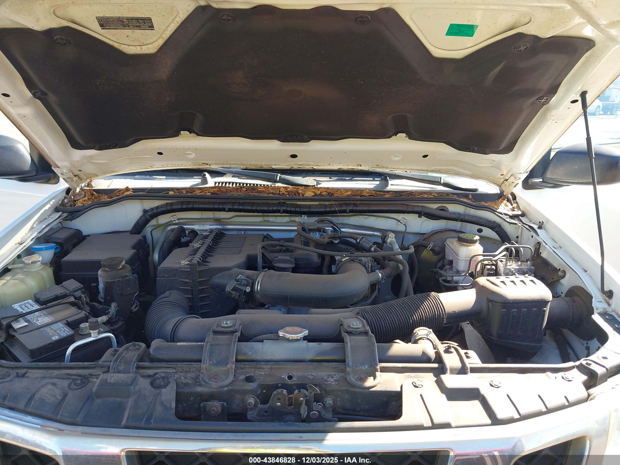 NISSAN FRONTIER image 10