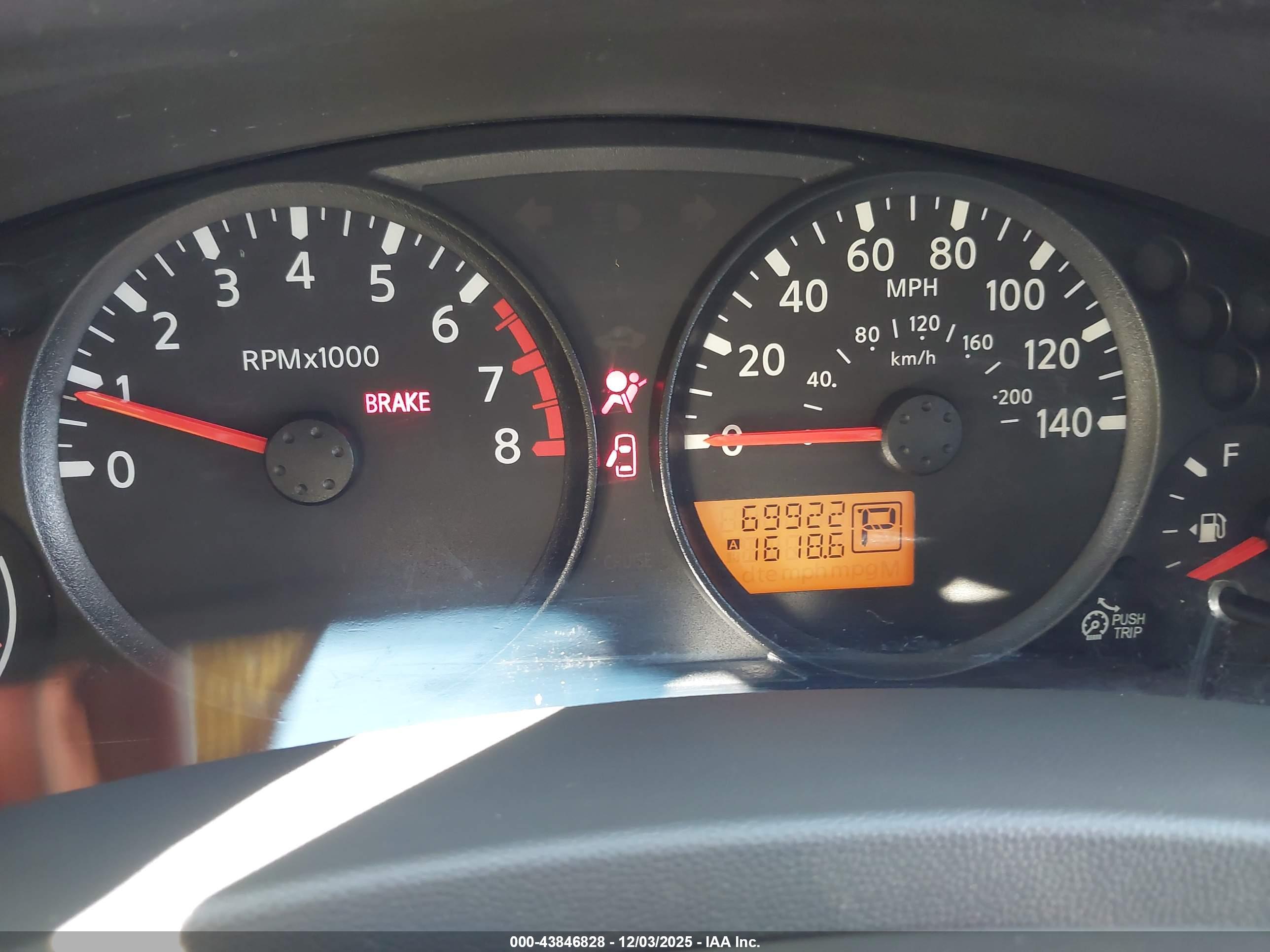 NISSAN FRONTIER image 7