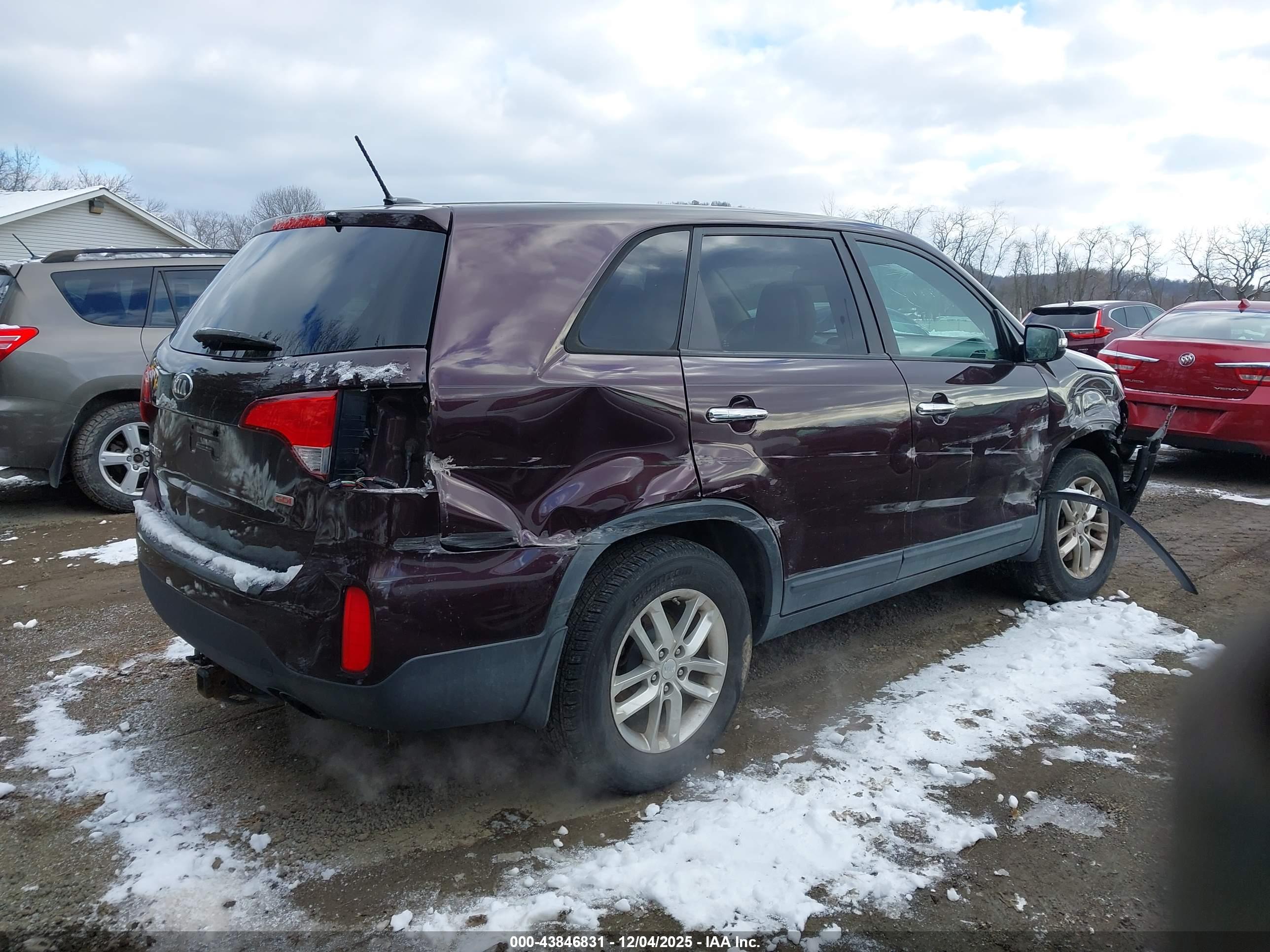 KIA SORENTO image 4