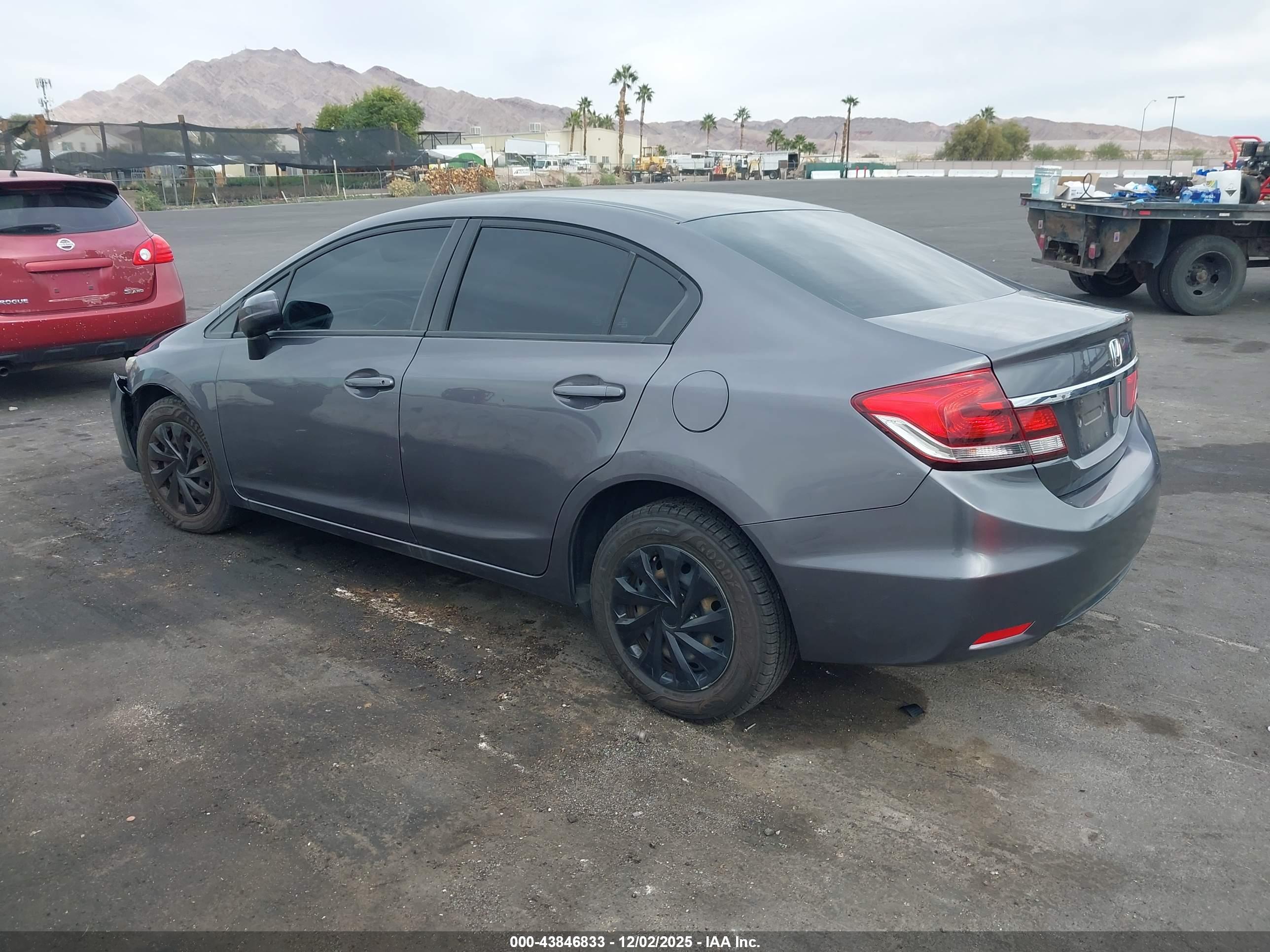 HONDA CIVIC image 3