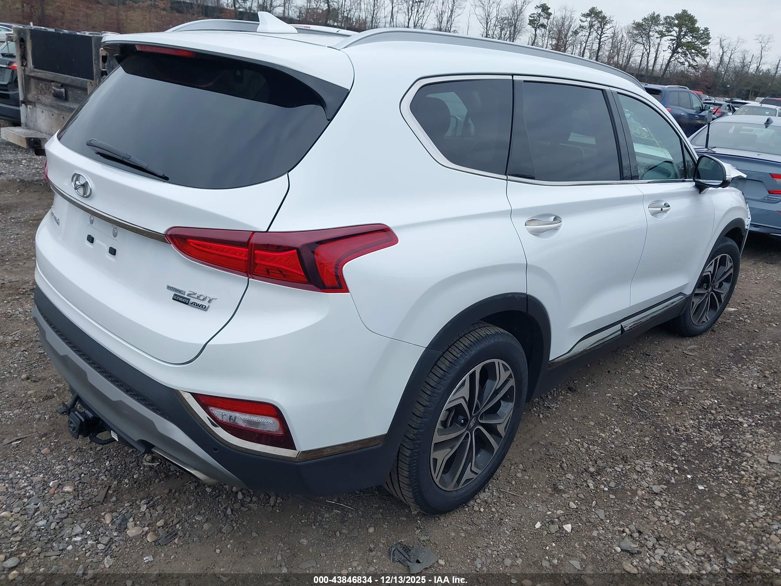 HYUNDAI SANTA image 4