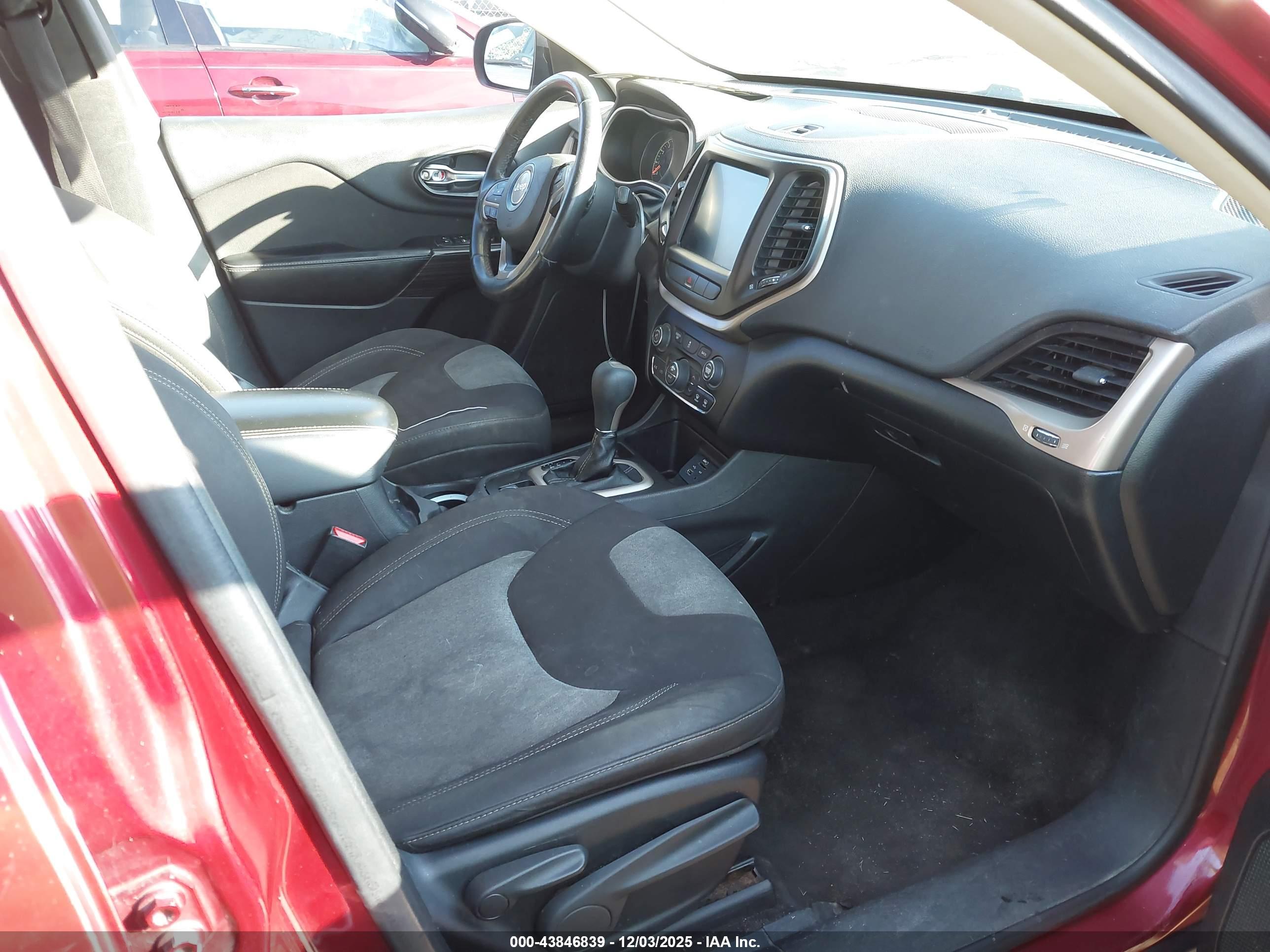 JEEP CHEROKEE image 5