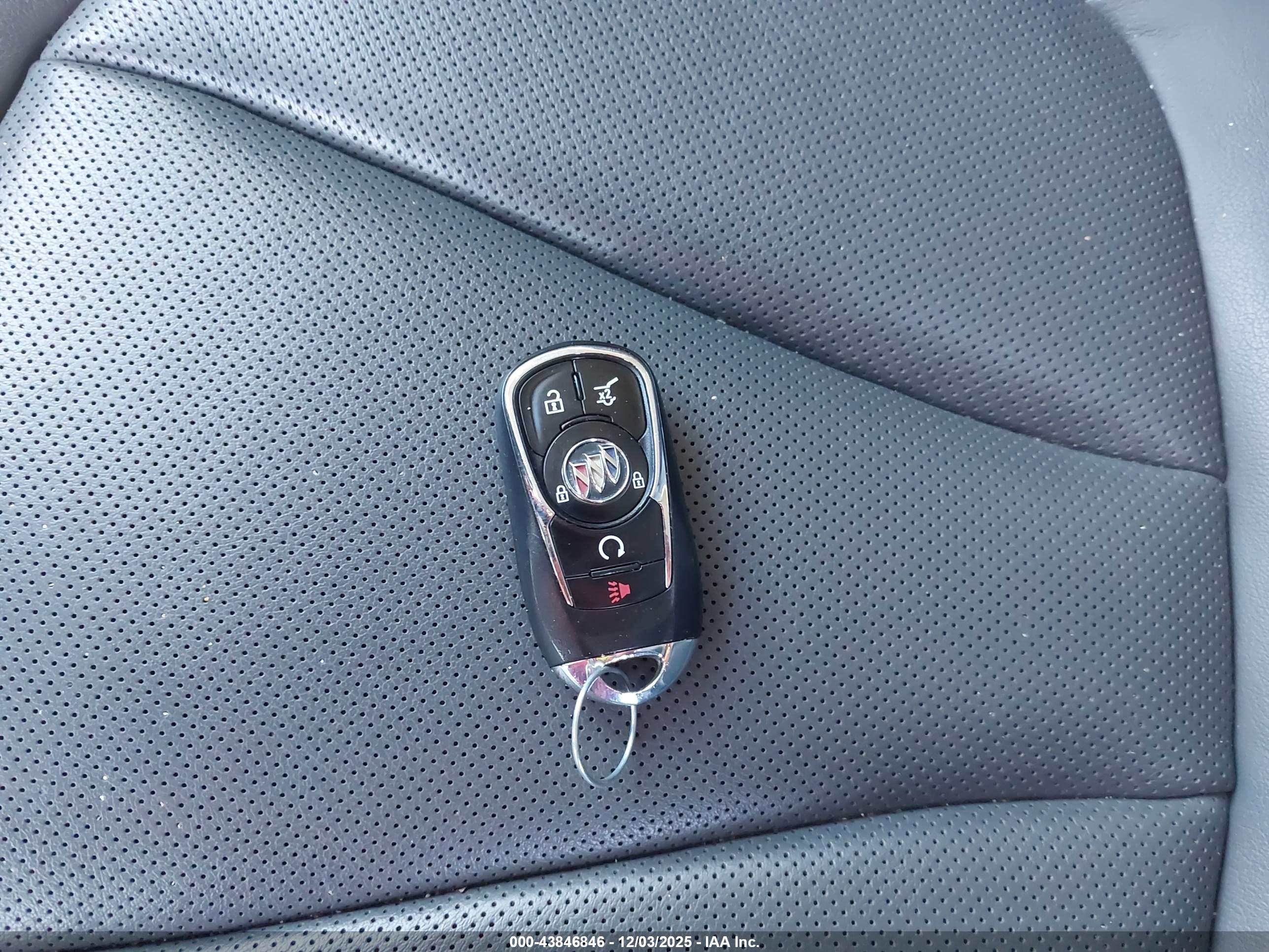 BUICK ENVISION image 11