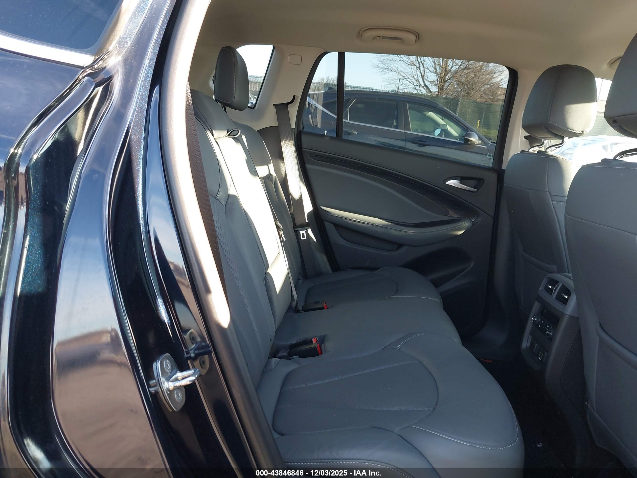 BUICK ENVISION image 8