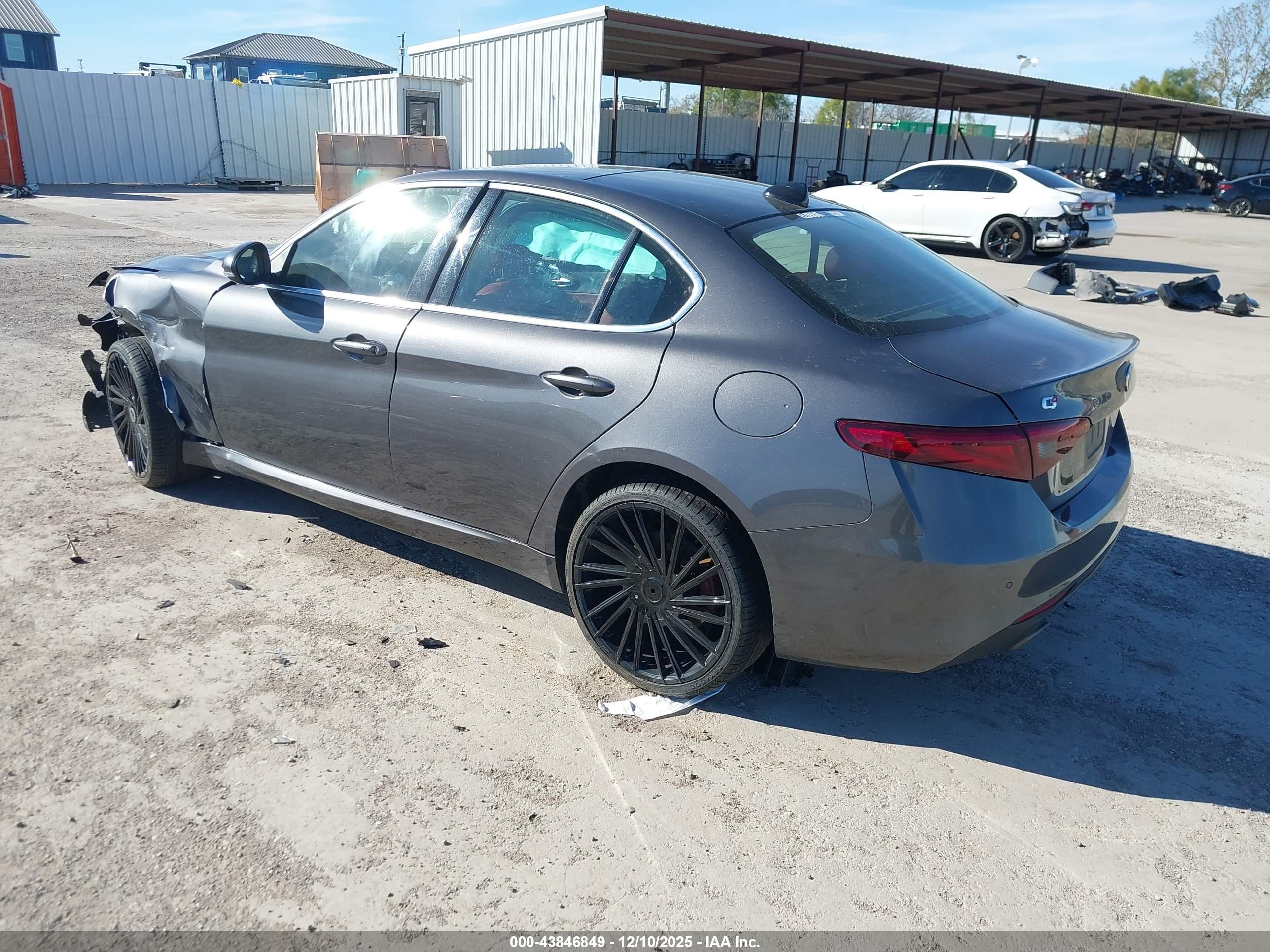 ALFA ROMEO image 3