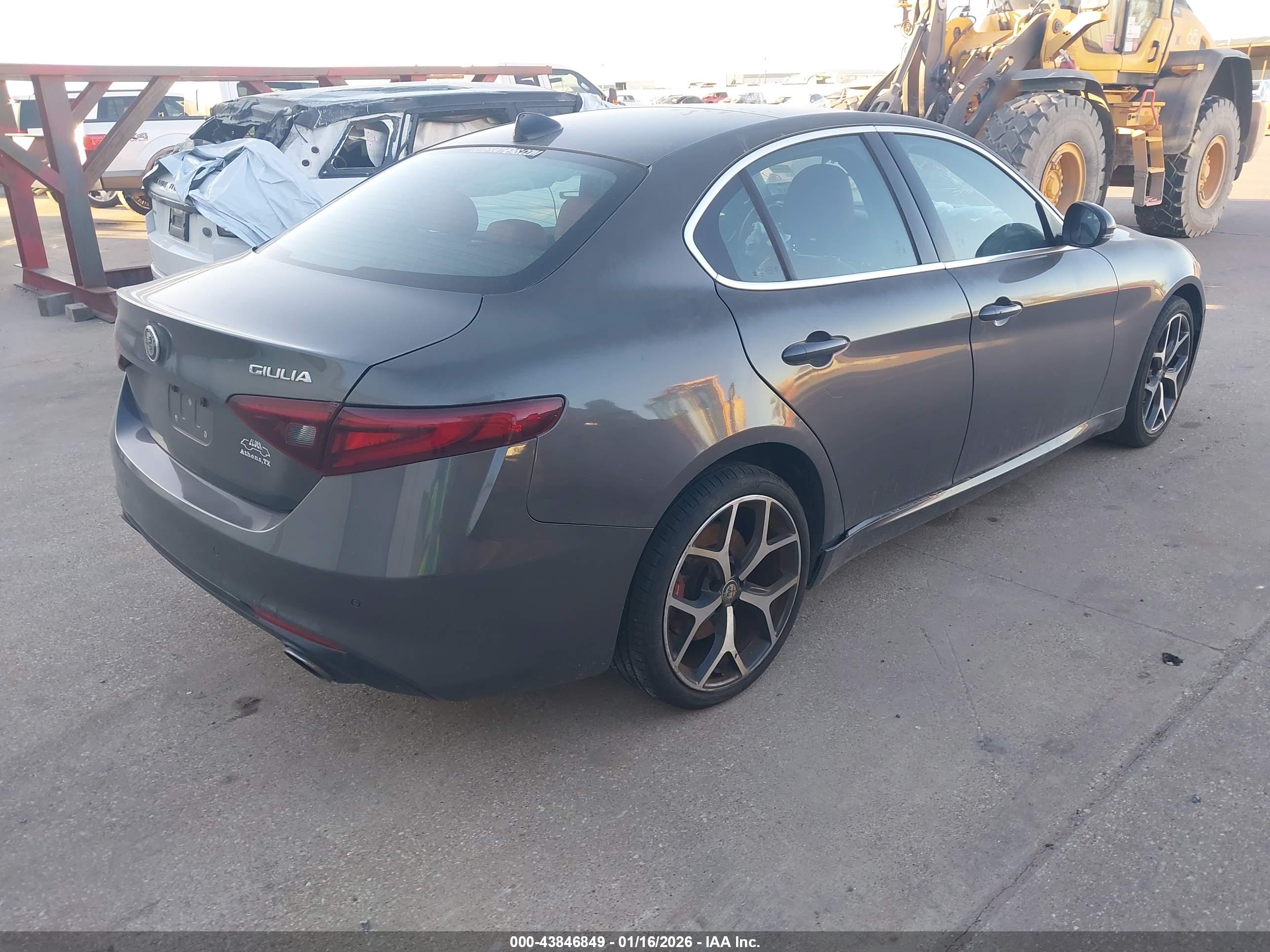 ALFA ROMEO image 4