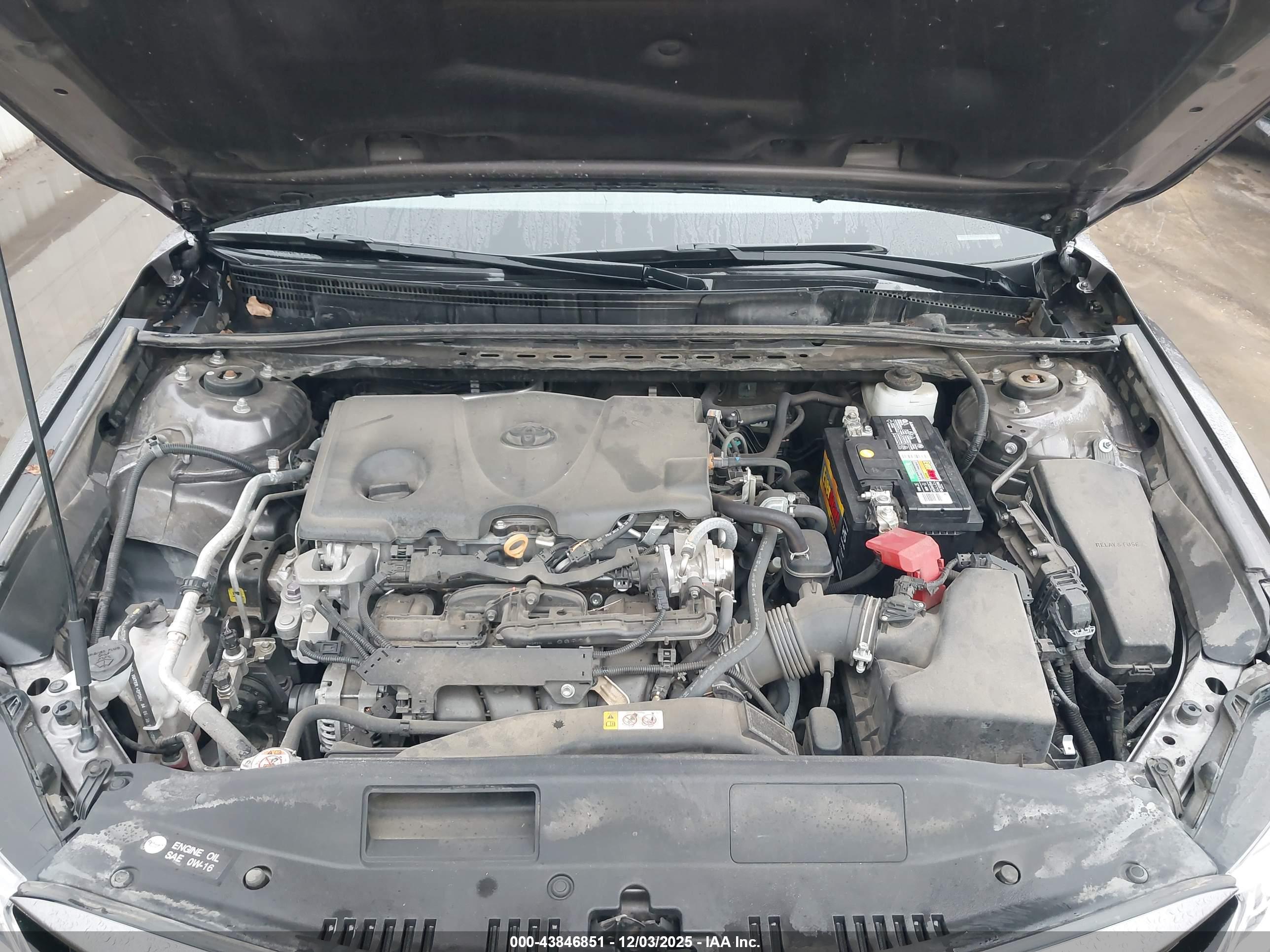 TOYOTA CAMRY image 10