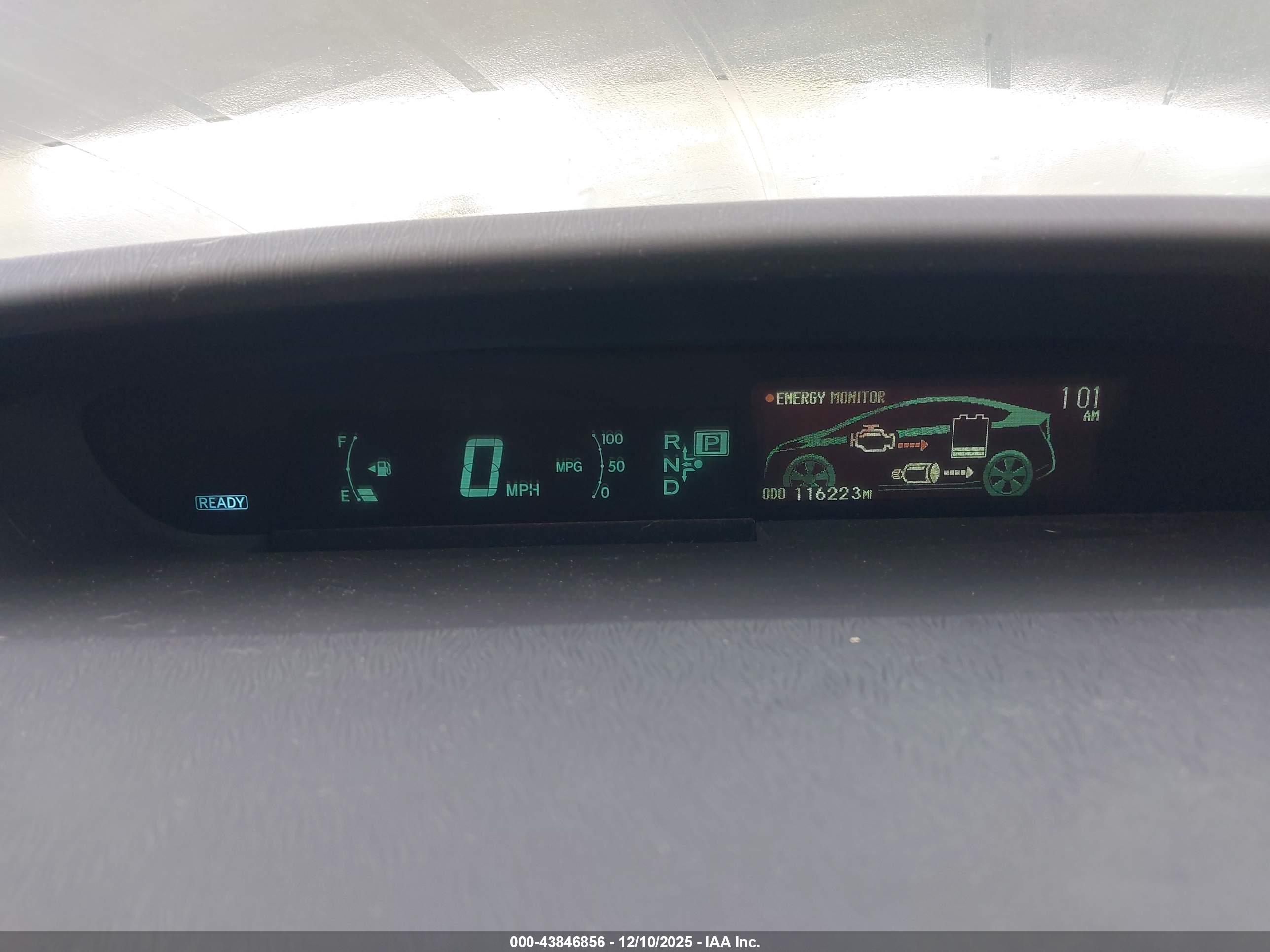 TOYOTA PRIUS image 7