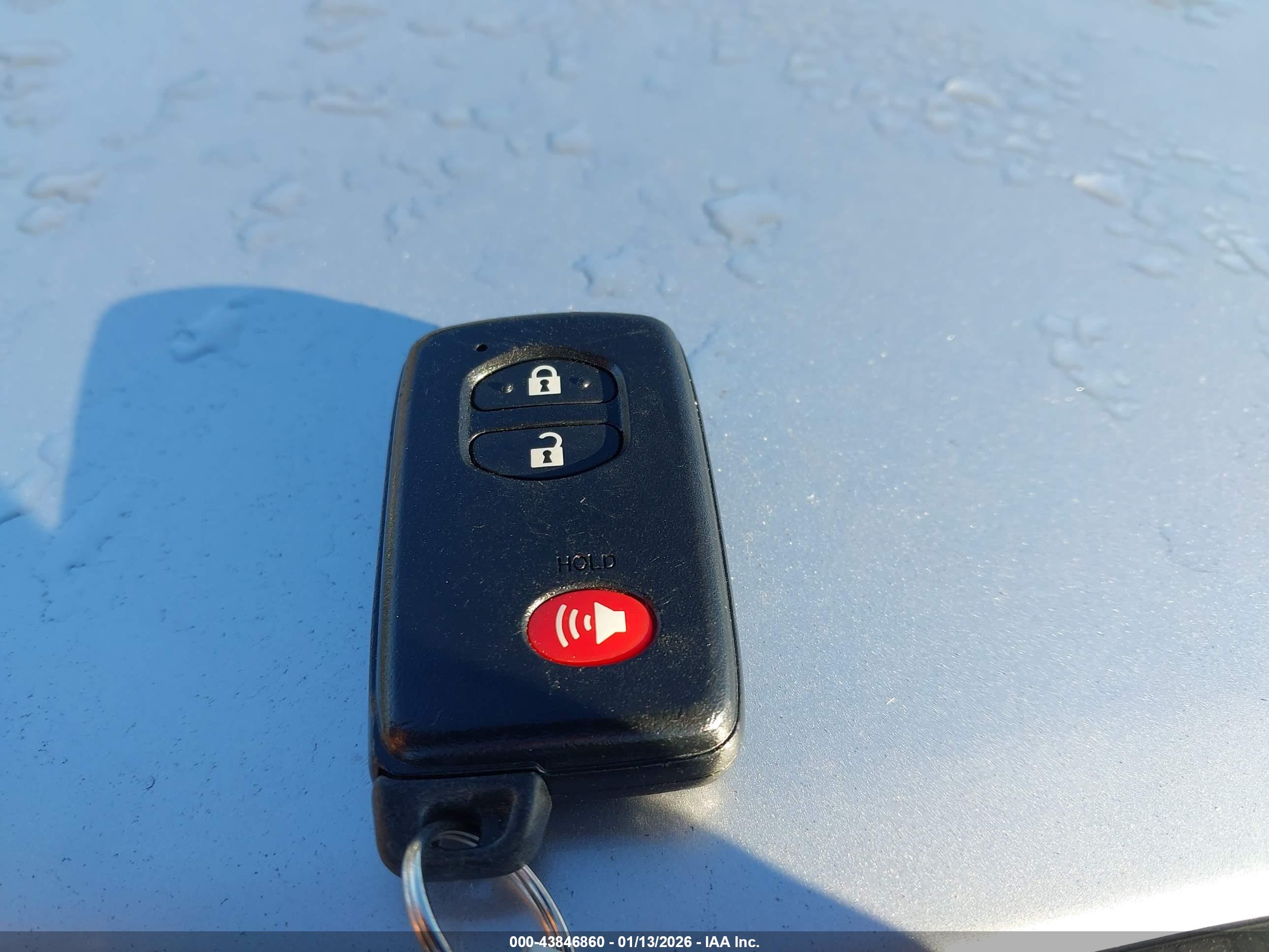 TOYOTA PRIUS image 11