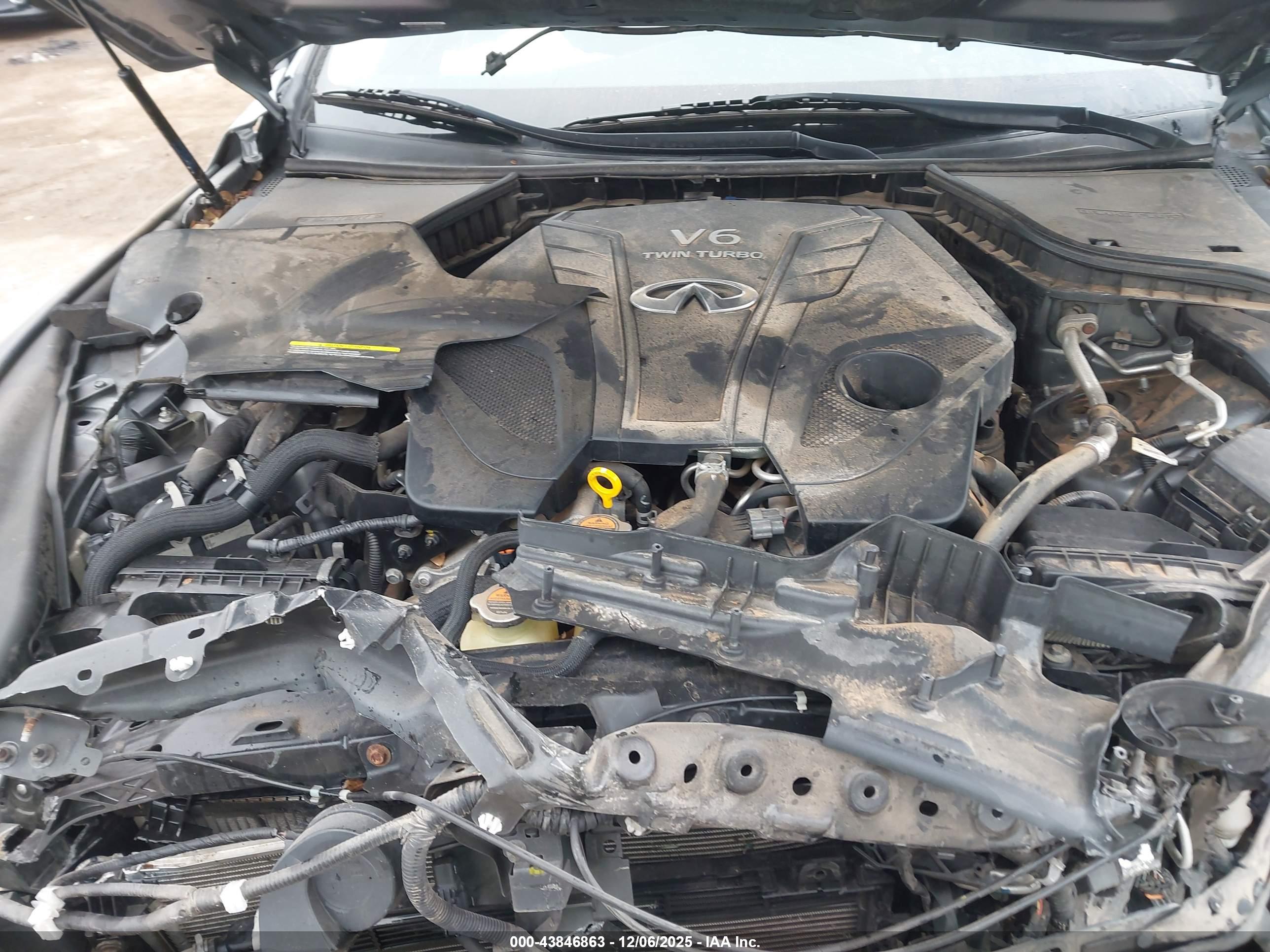 INFINITI Q50 image 10
