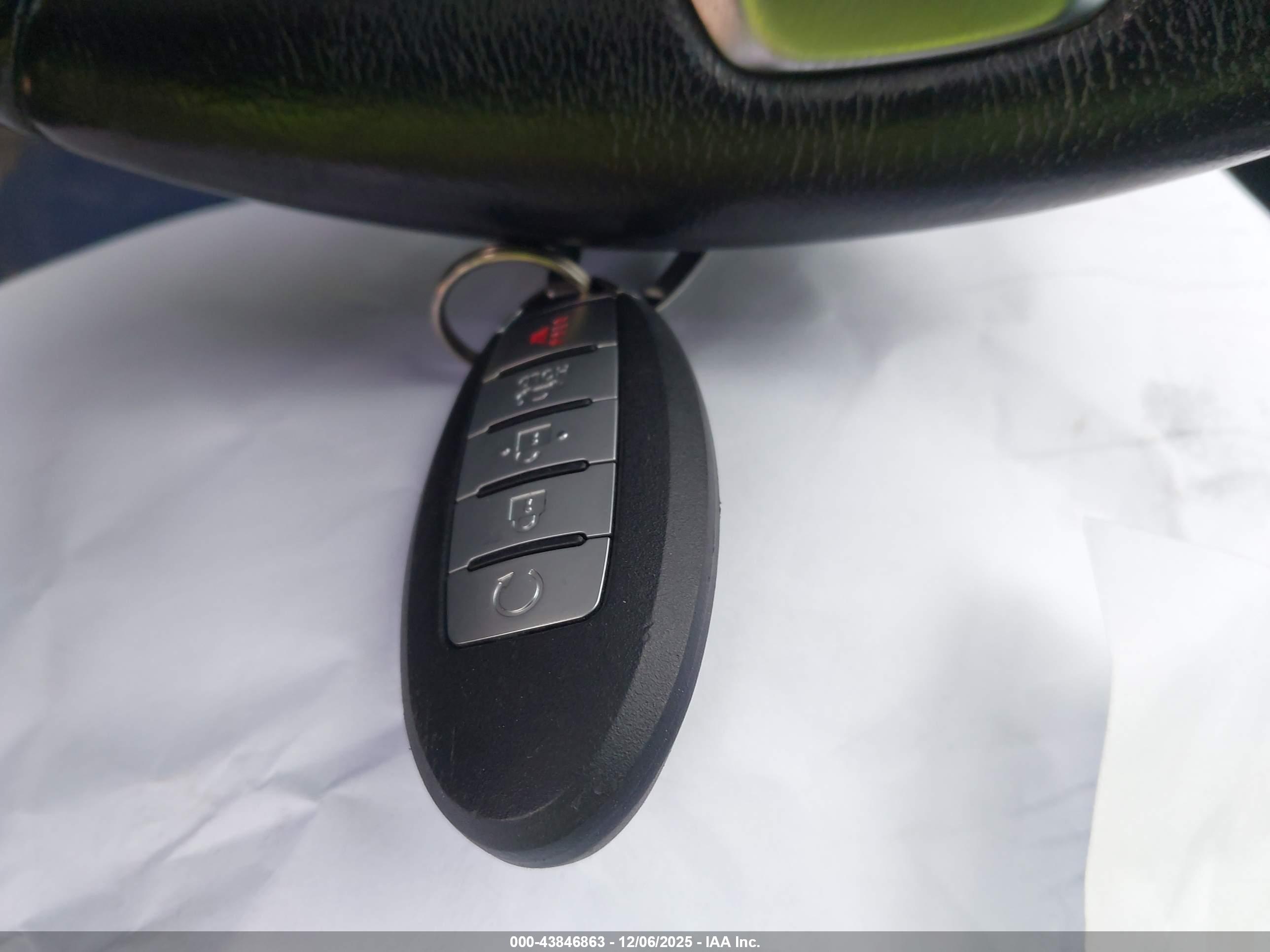 INFINITI Q50 image 11