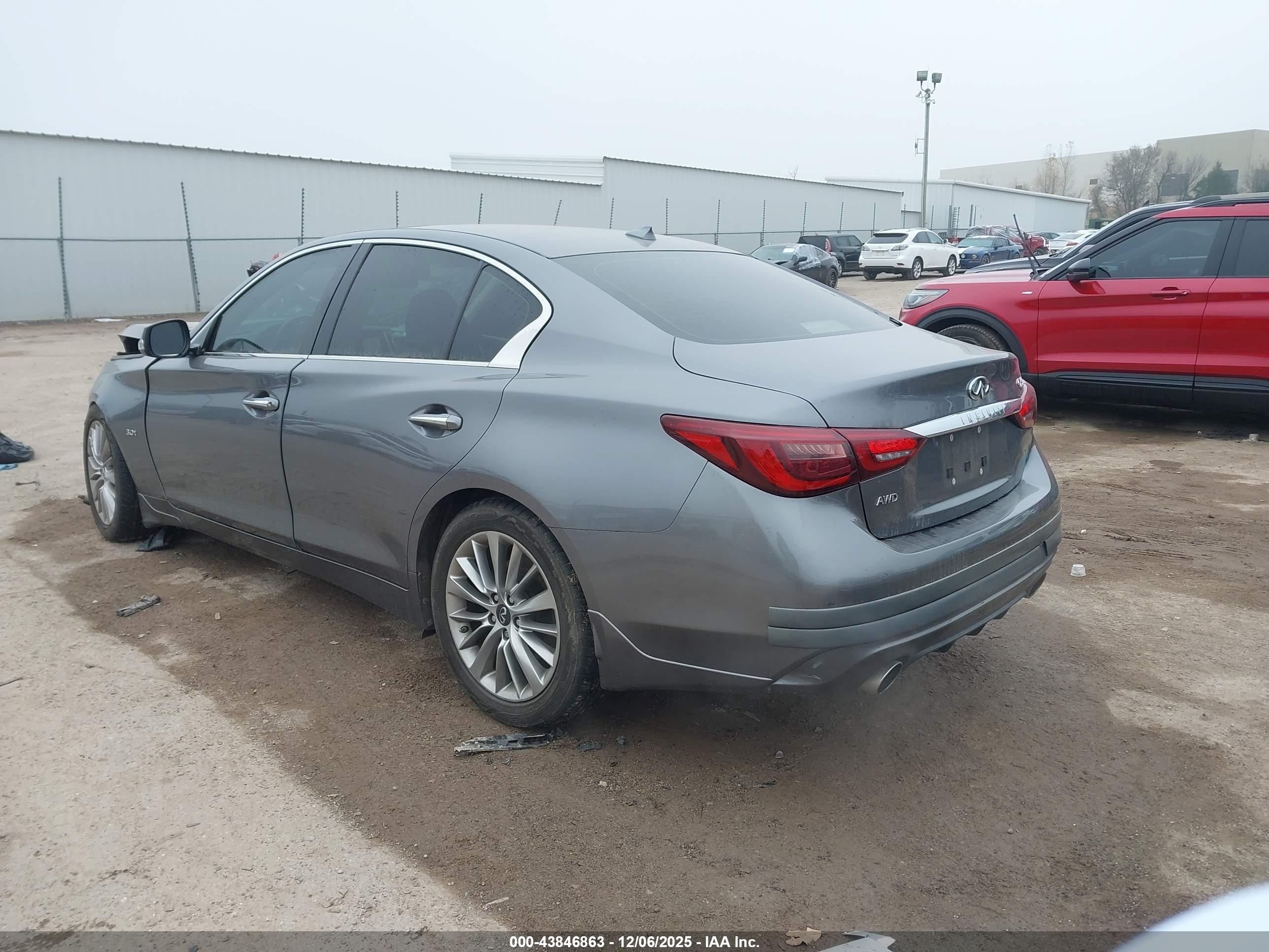 INFINITI Q50 image 3