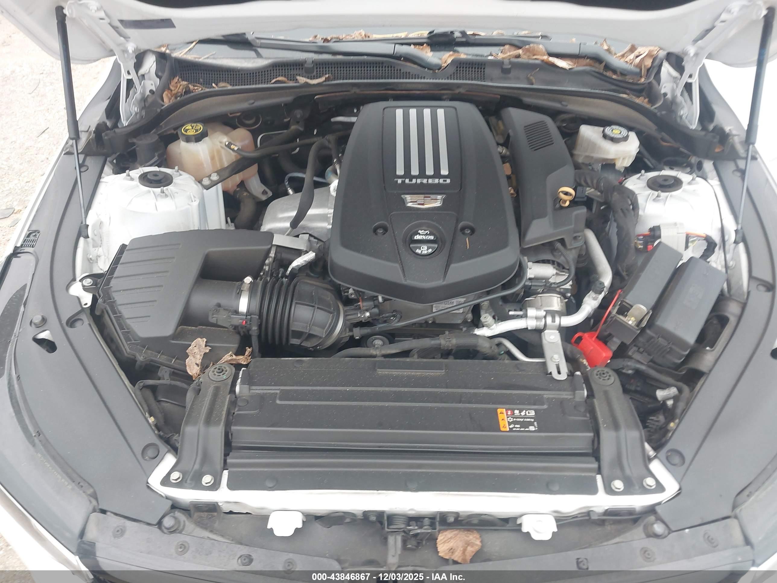CADILLAC CT4 image 10