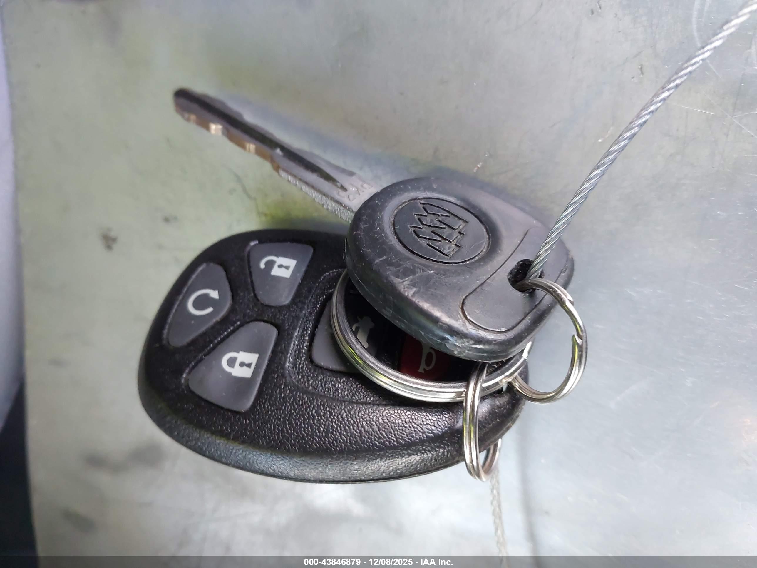 BUICK LACROSSE image 11
