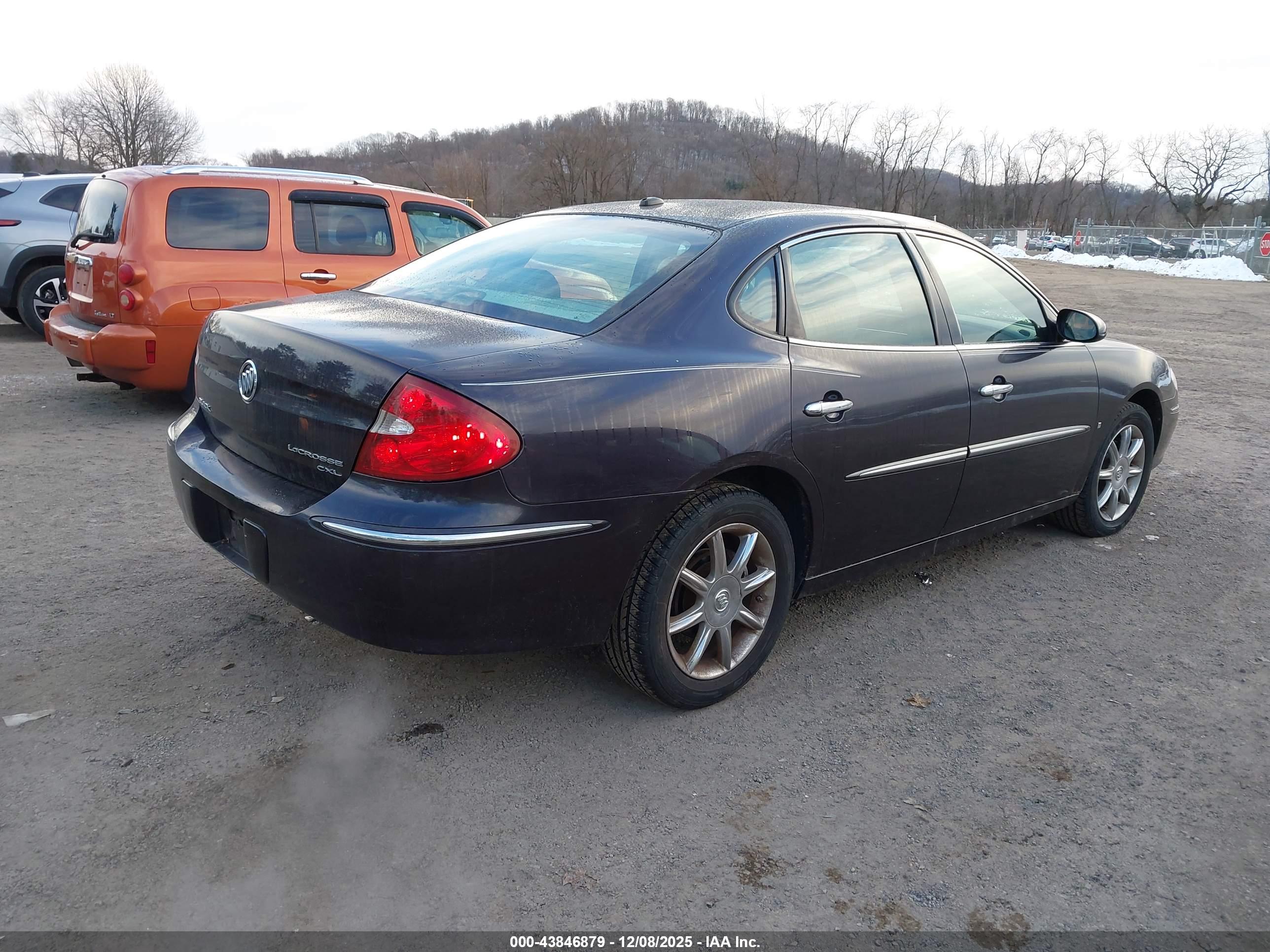 BUICK LACROSSE image 4