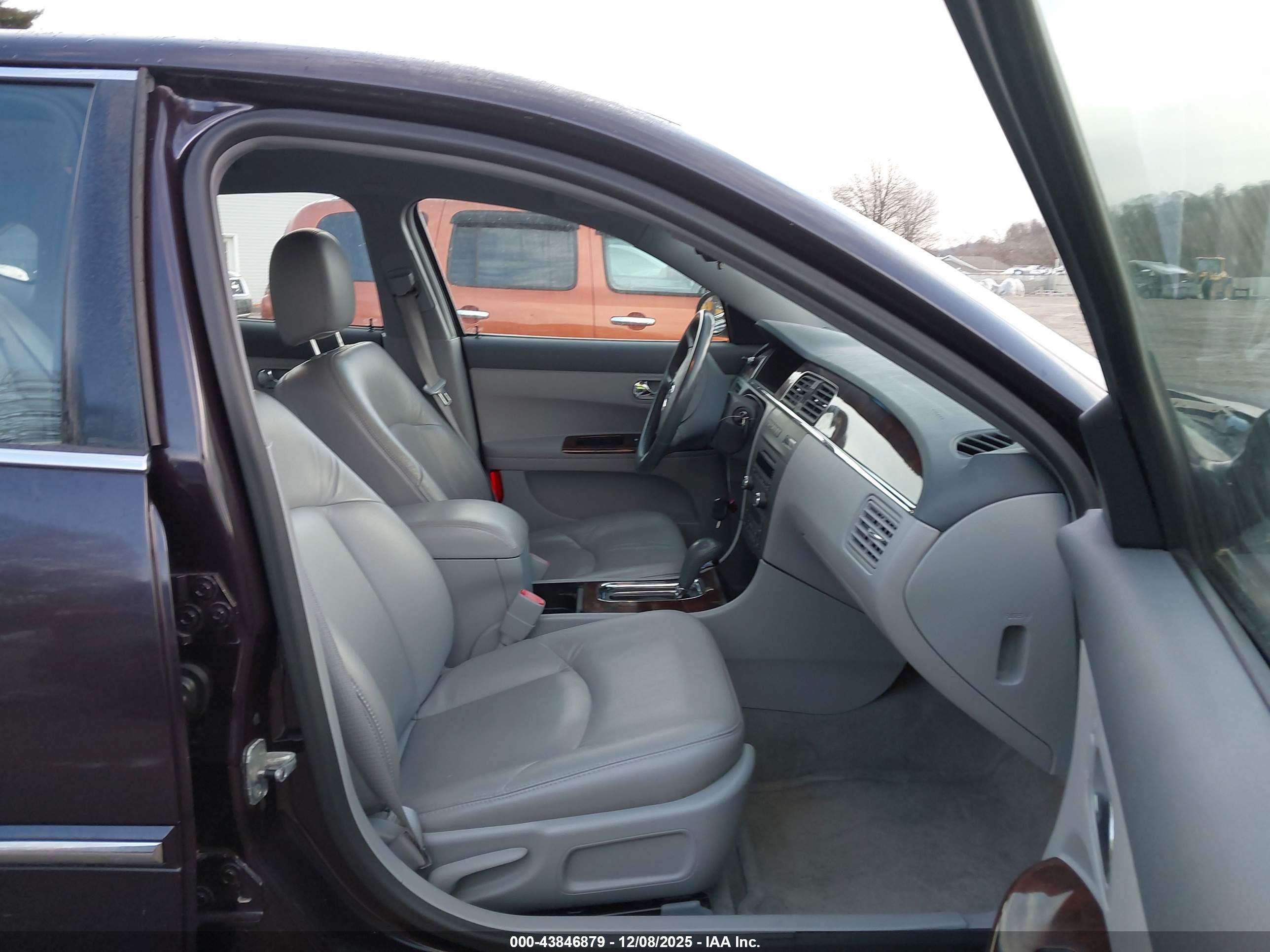 BUICK LACROSSE image 5