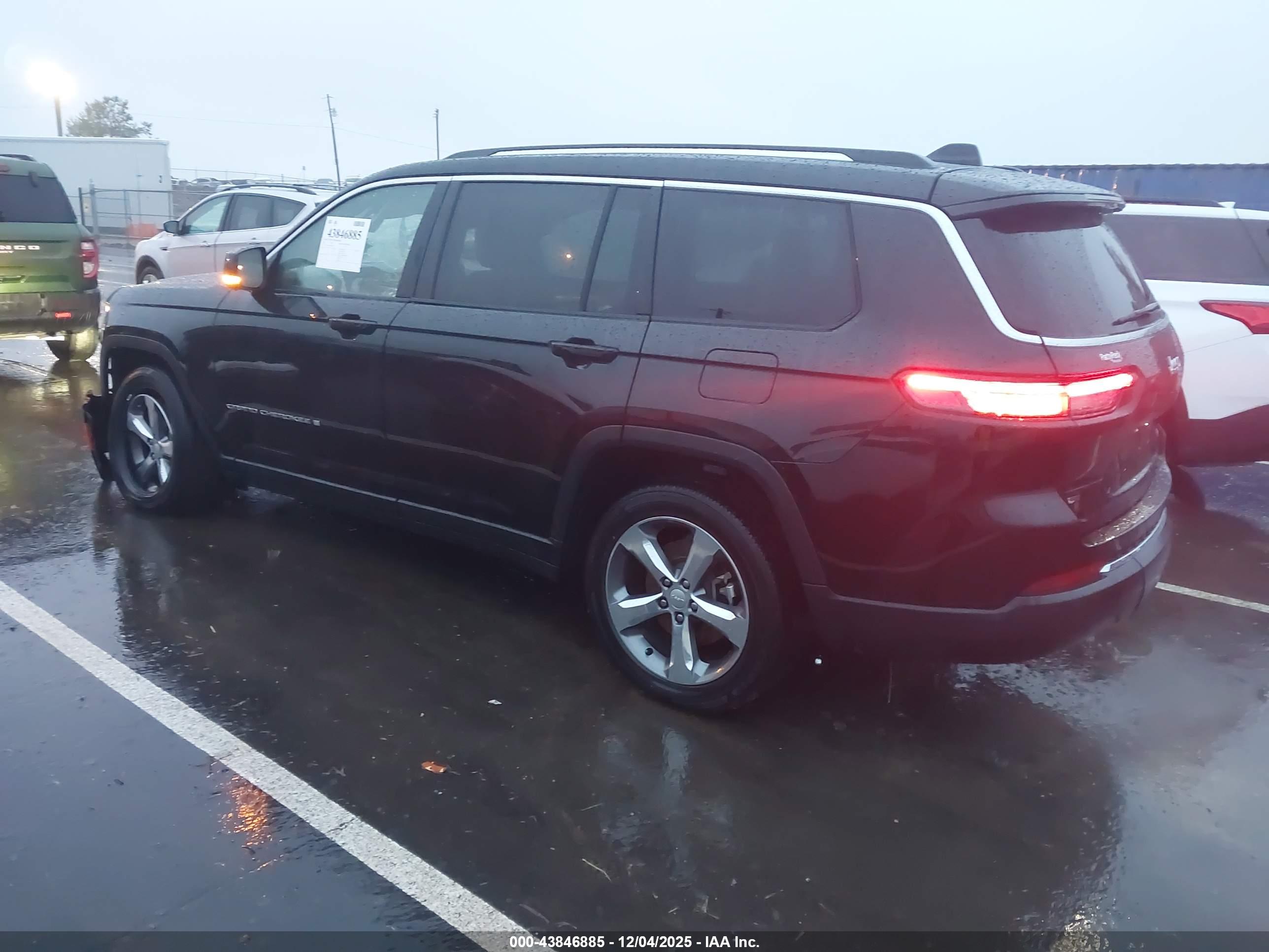 JEEP GRAND image 3