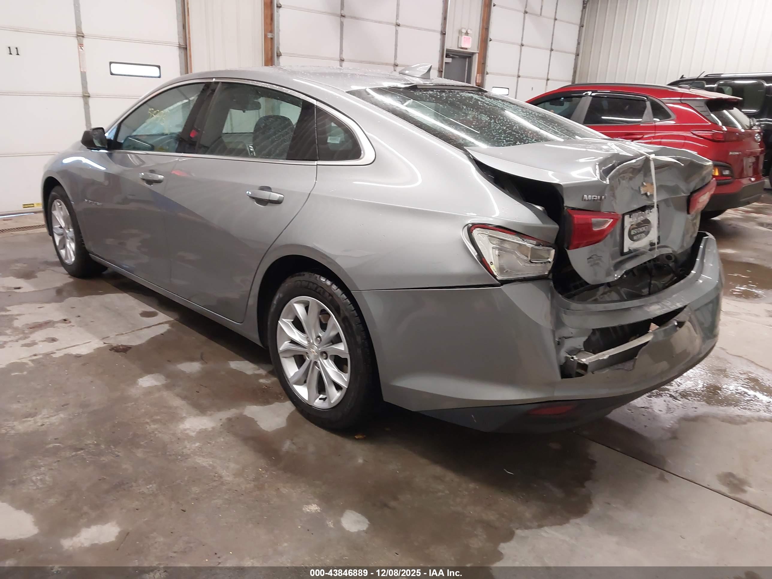 CHEVROLET MALIBU image 3