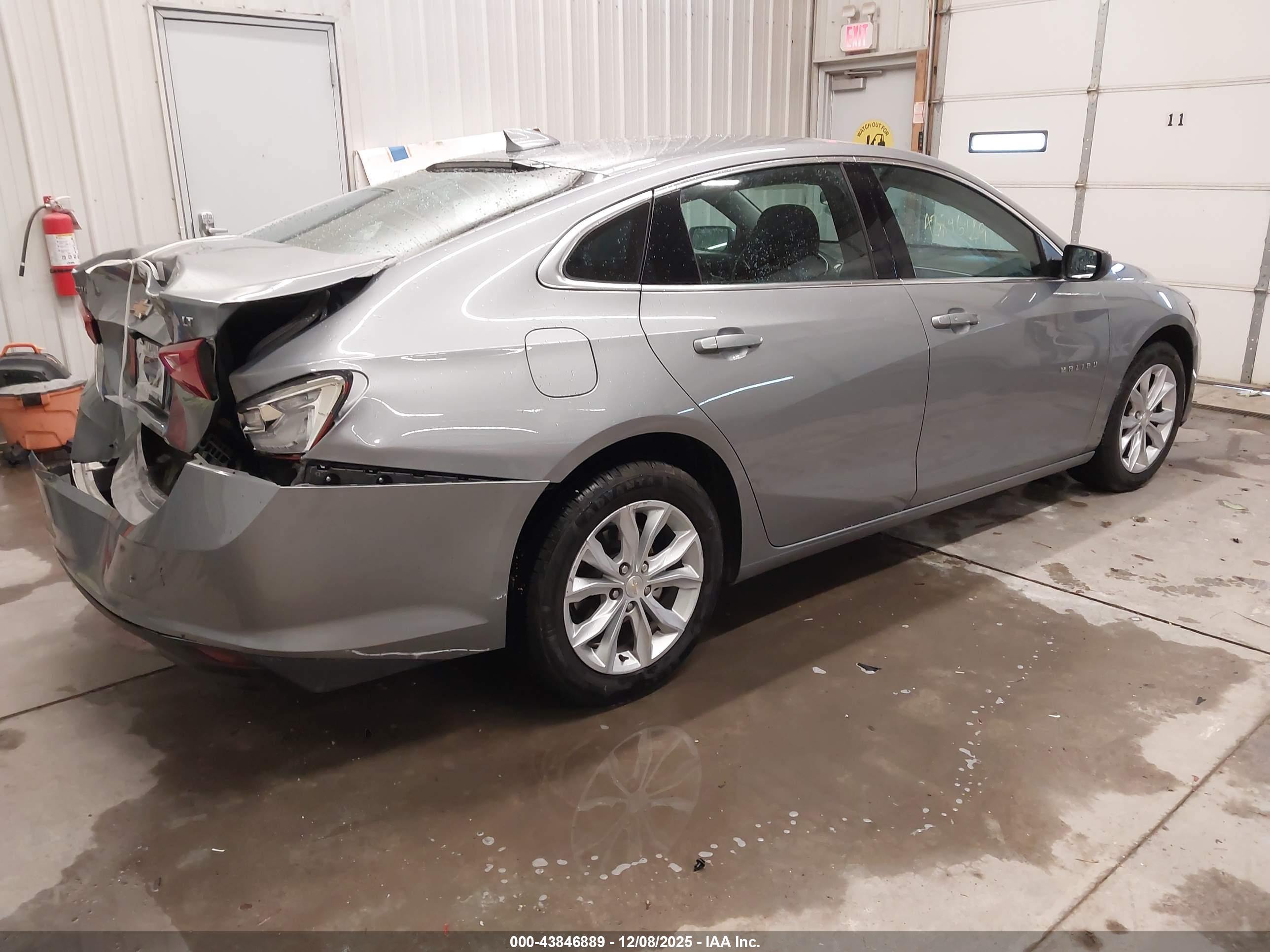 CHEVROLET MALIBU image 4
