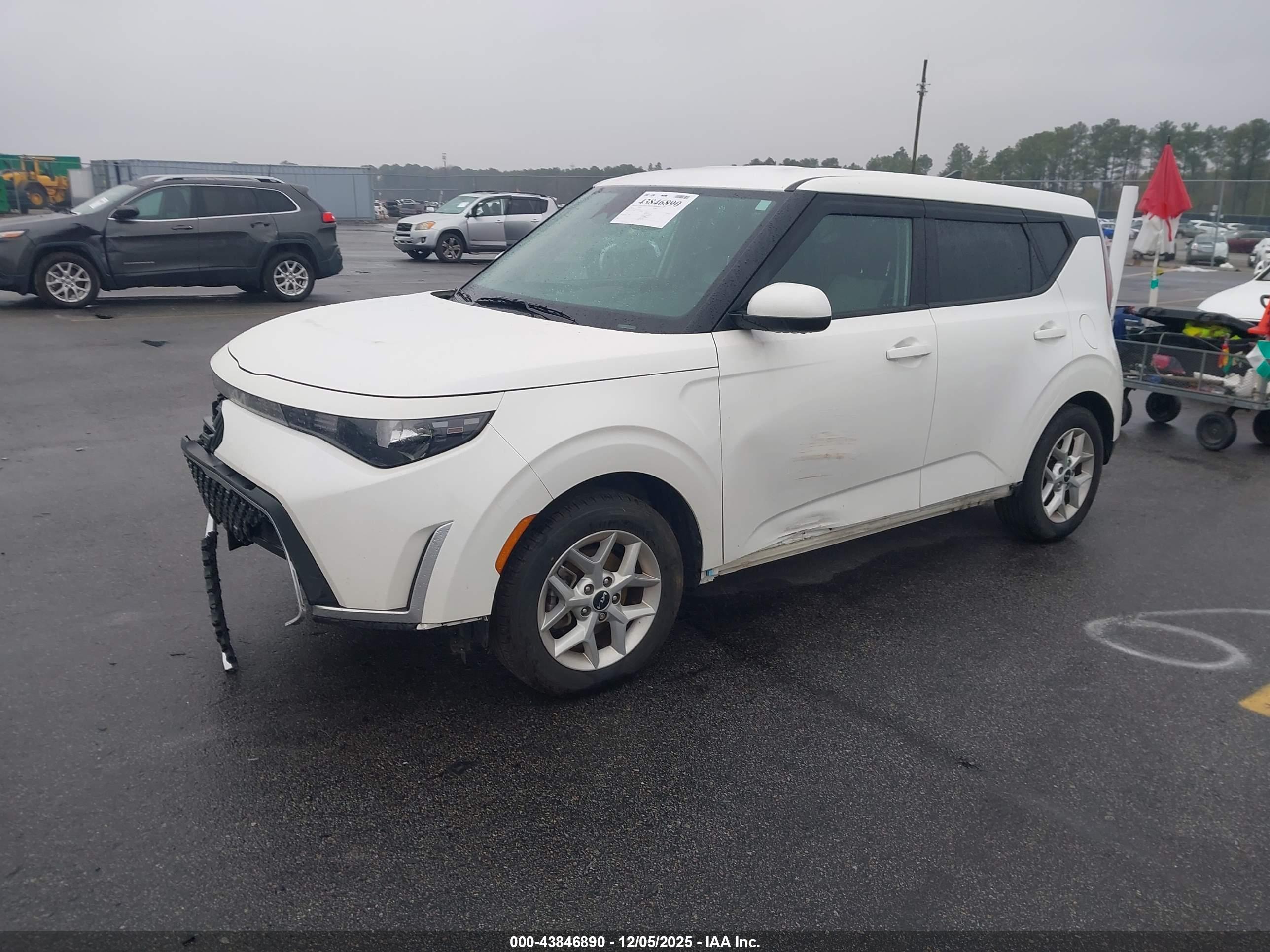 KIA SOUL image 2