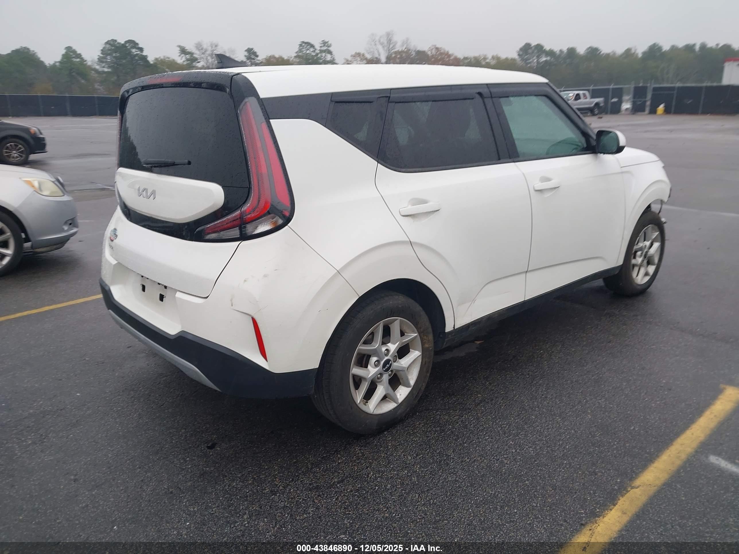 KIA SOUL image 4