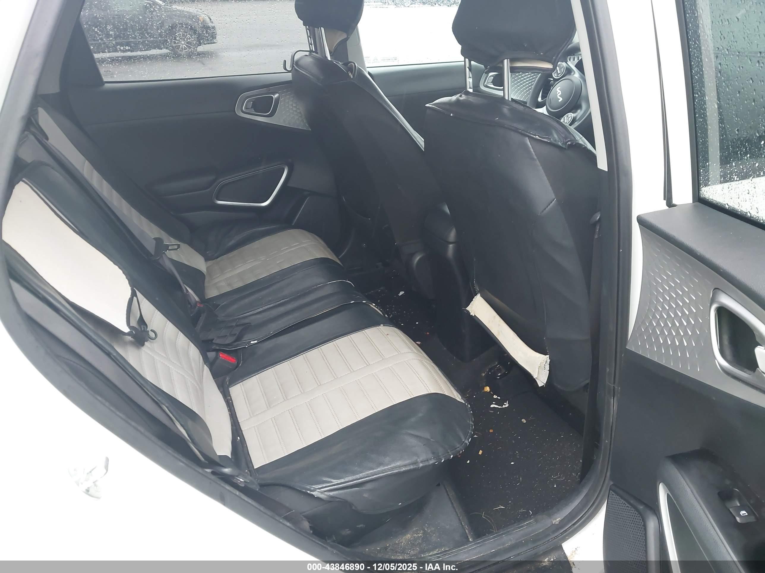KIA SOUL image 8