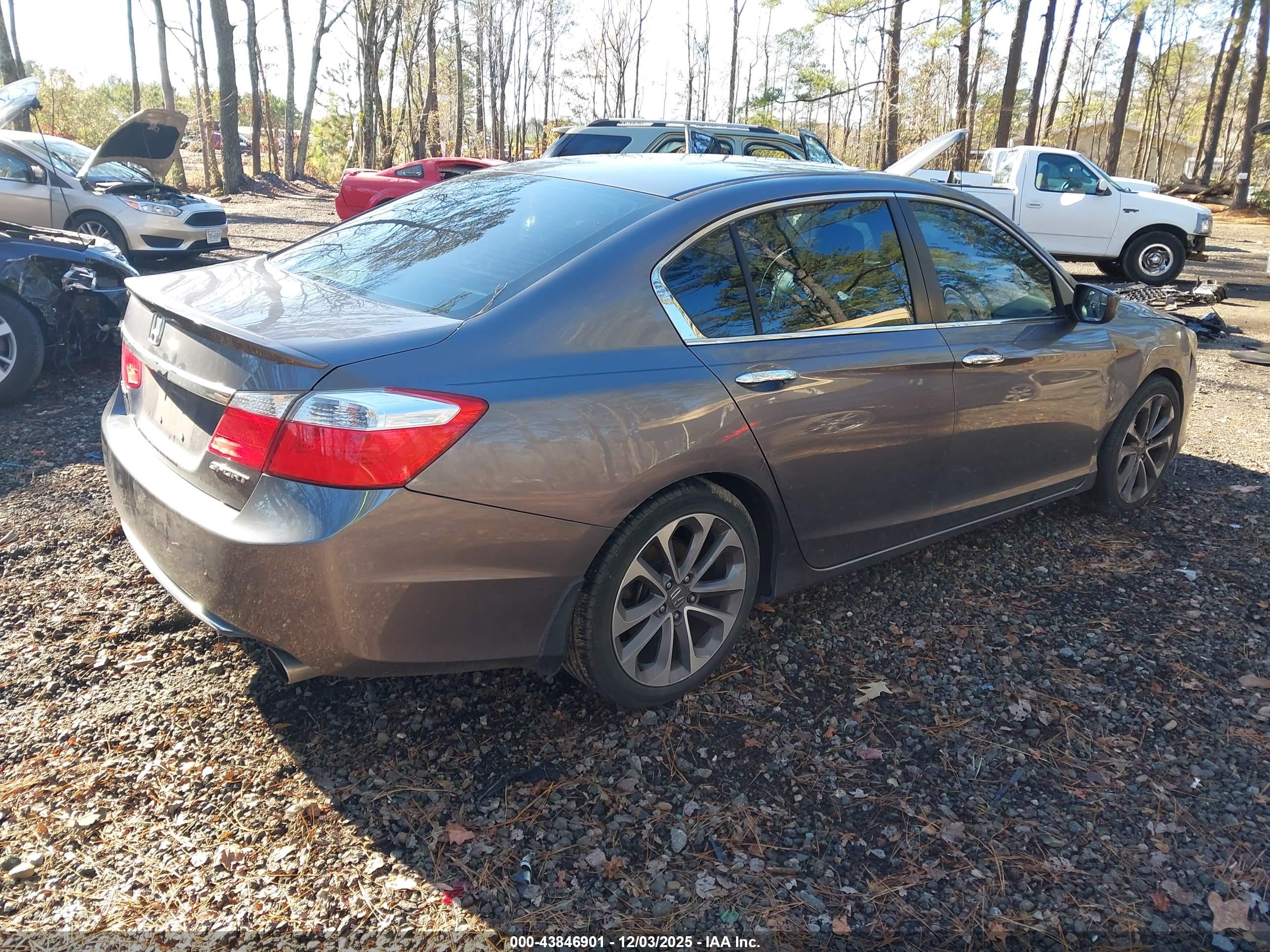 HONDA ACCORD image 4