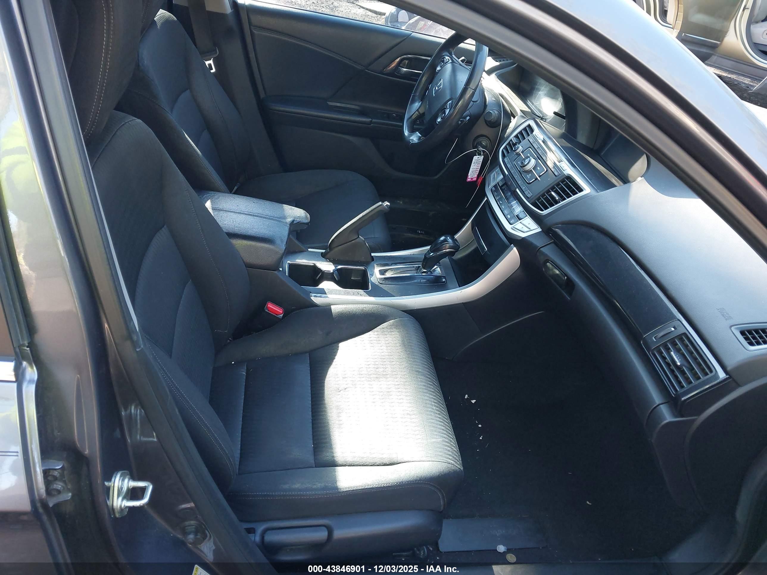 HONDA ACCORD image 5