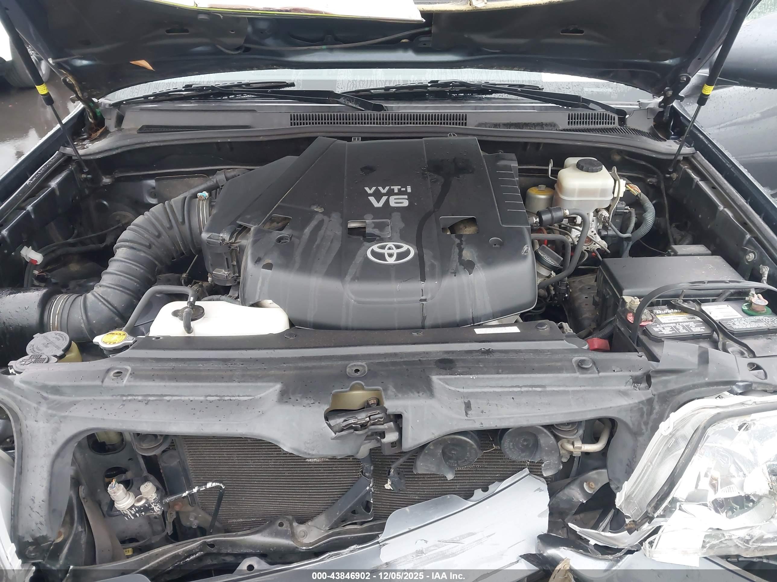TOYOTA 4RUNNER image 10