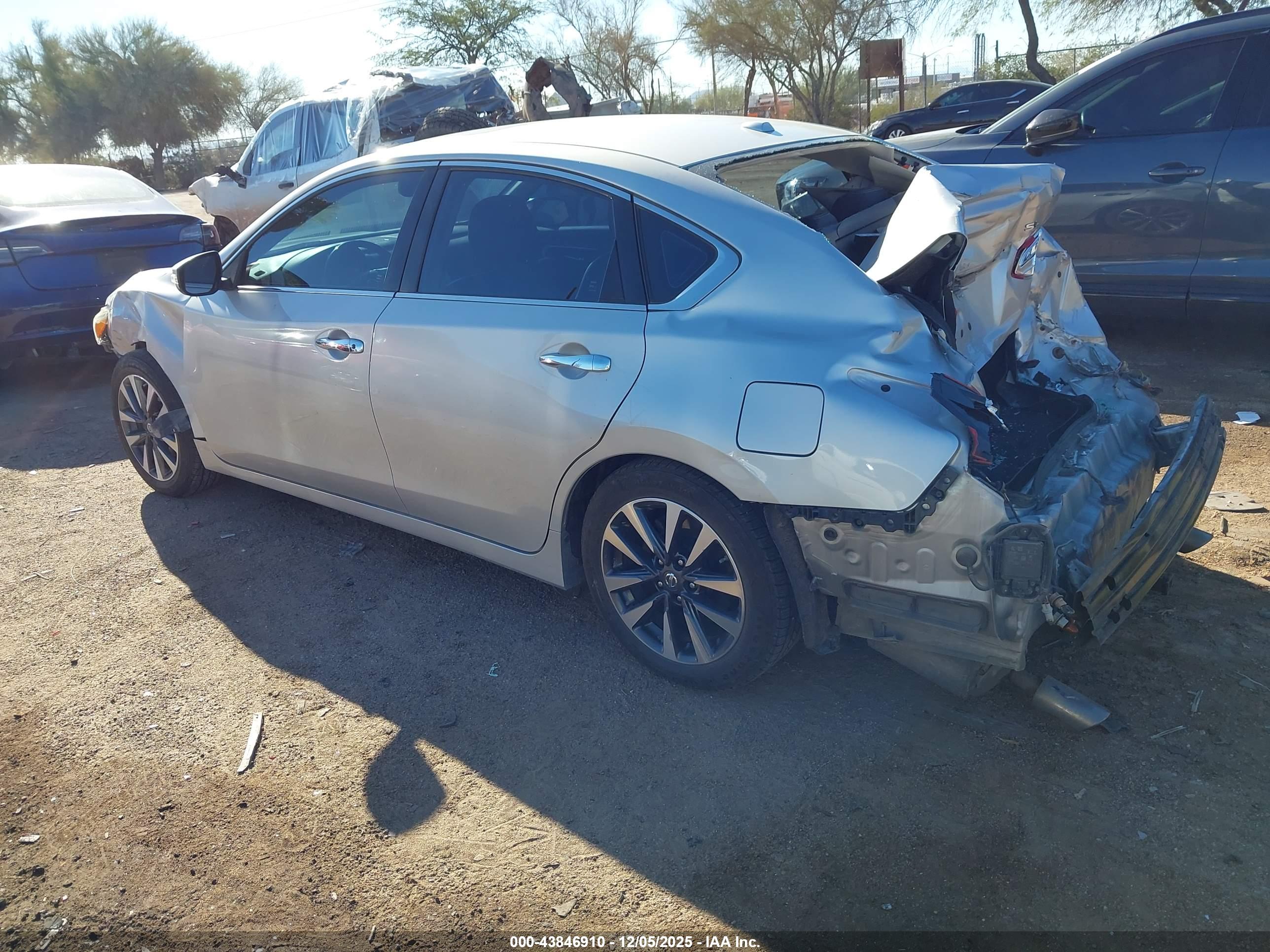 NISSAN ALTIMA image 3